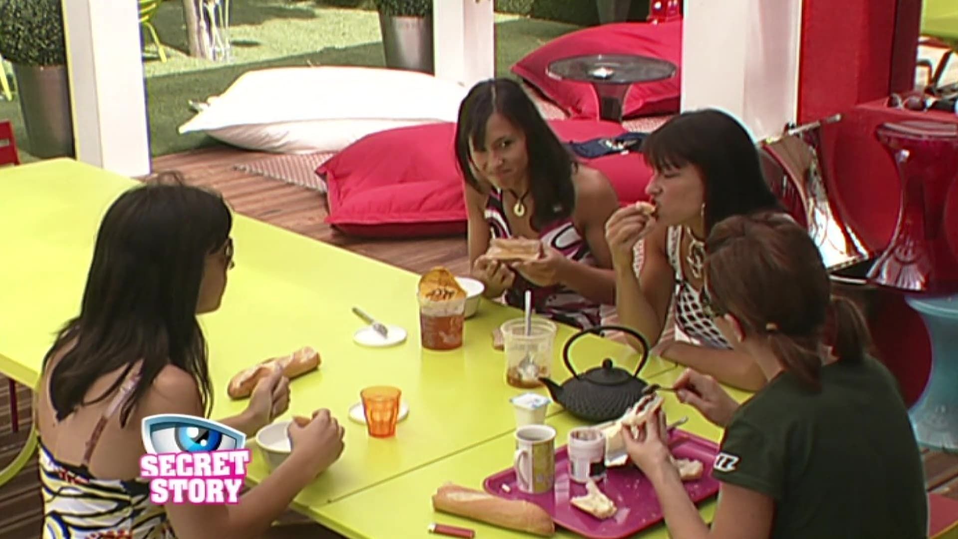 Secret Story background