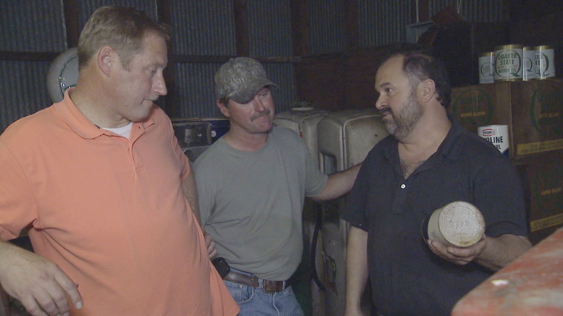 American Pickers: Best Of background