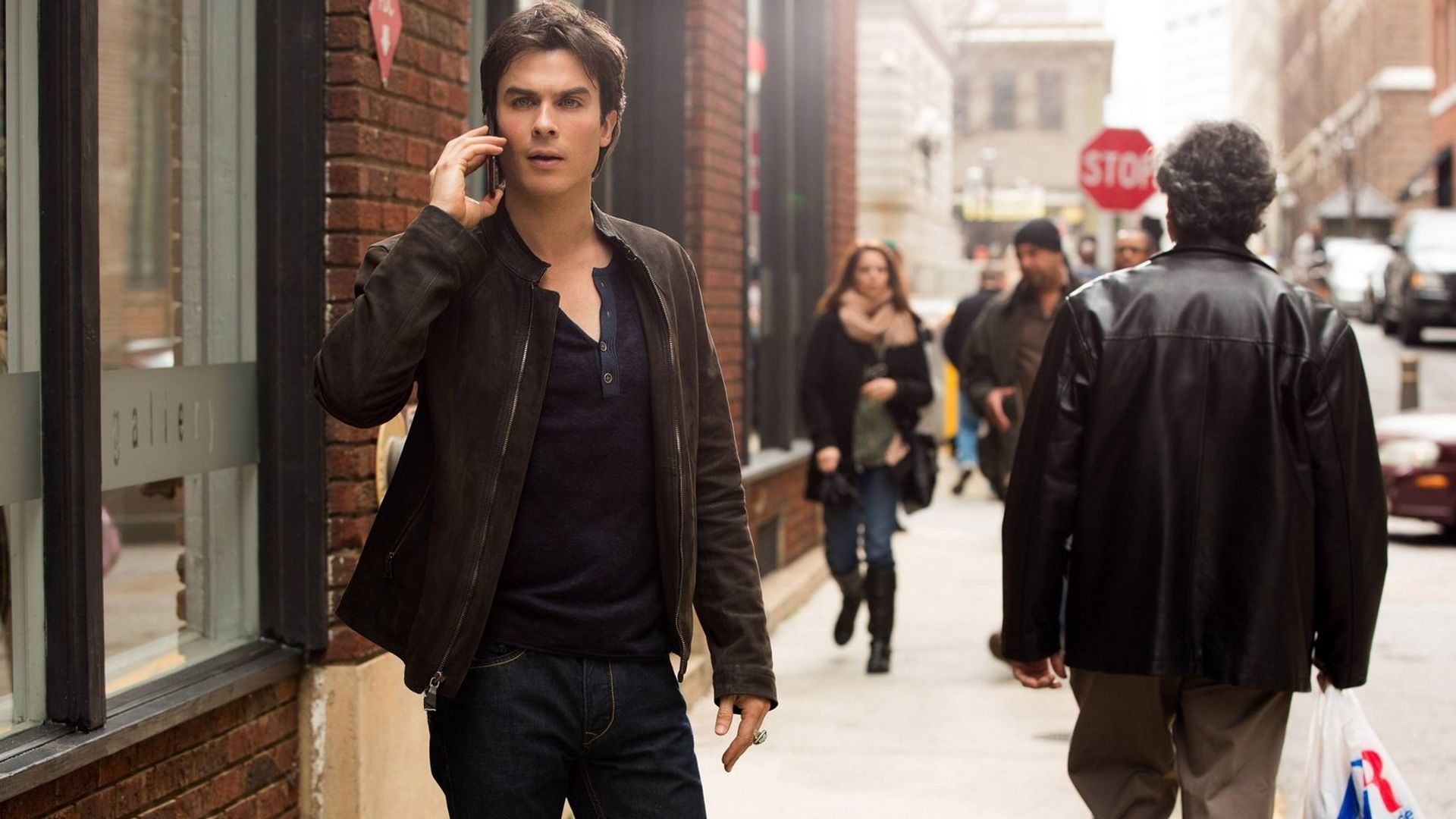 The Vampire Diaries background
