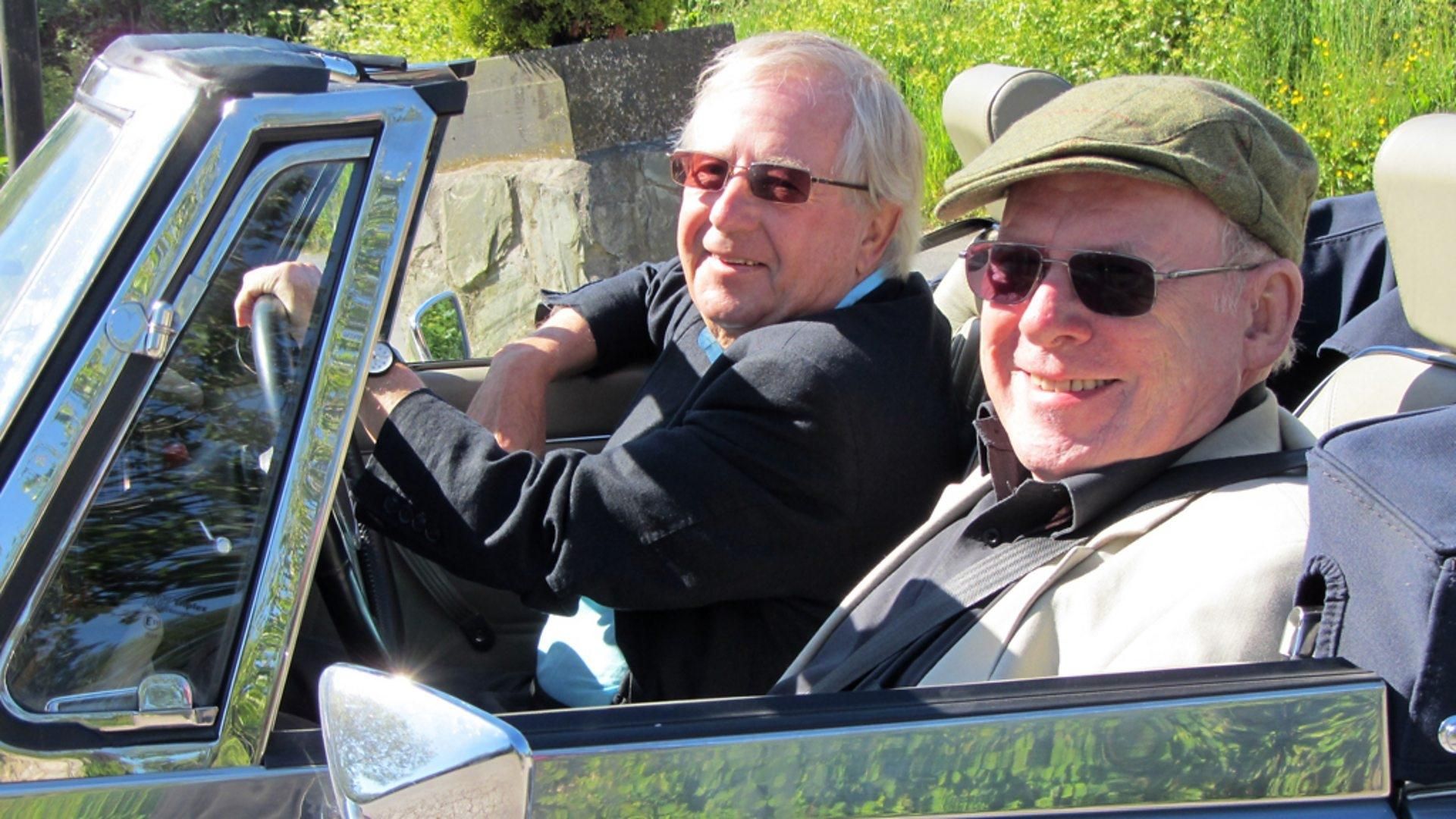 Celebrity Antiques Road Trip background