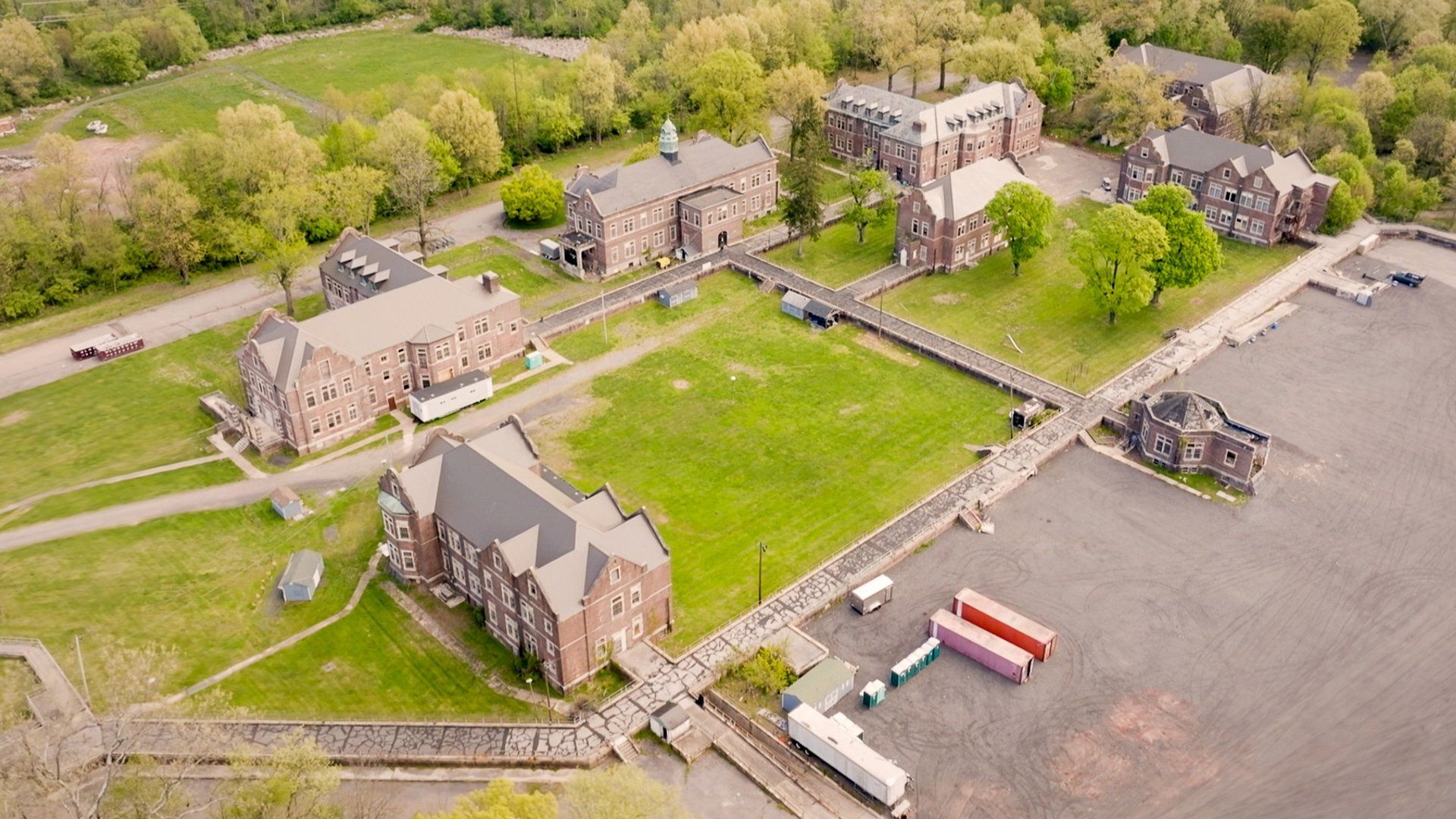Abandoned Engineering background