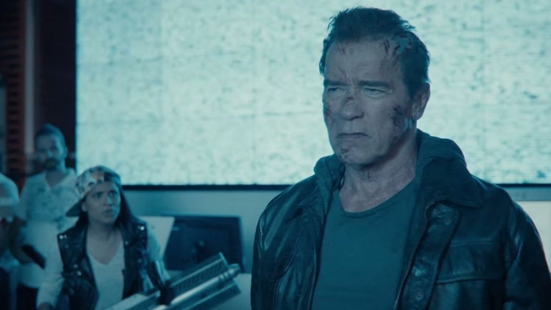 Terminator Genisys: The YouTube Chronicles background