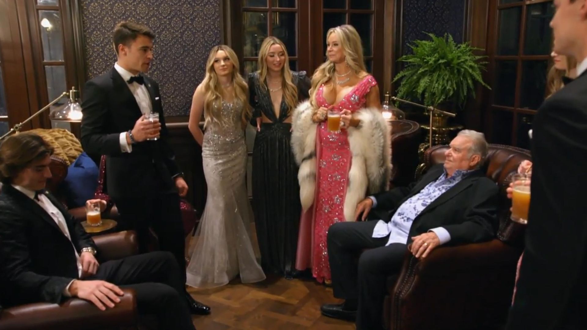 Queen of Versailles Reigns Again background