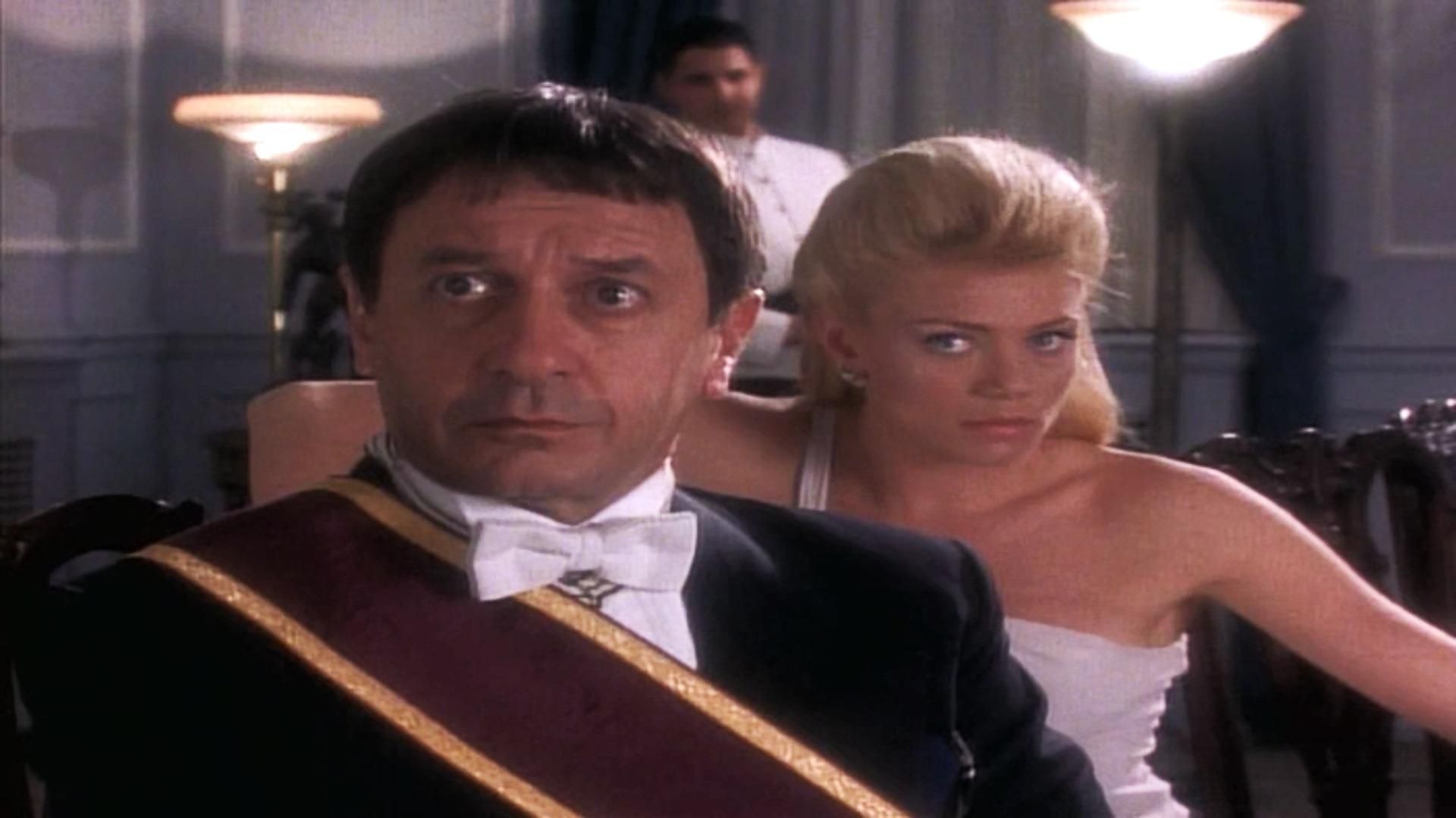 La Femme Nikita background