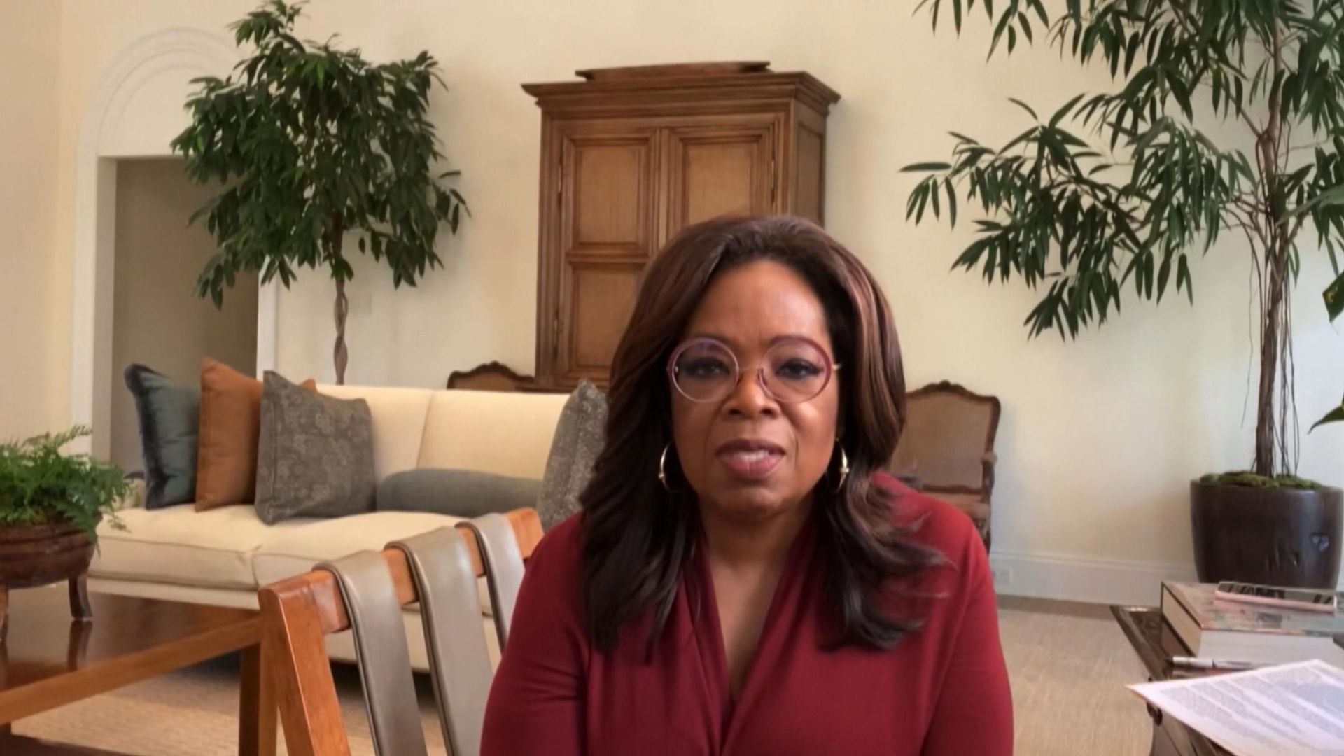 Oprah Talks COVID-19 background