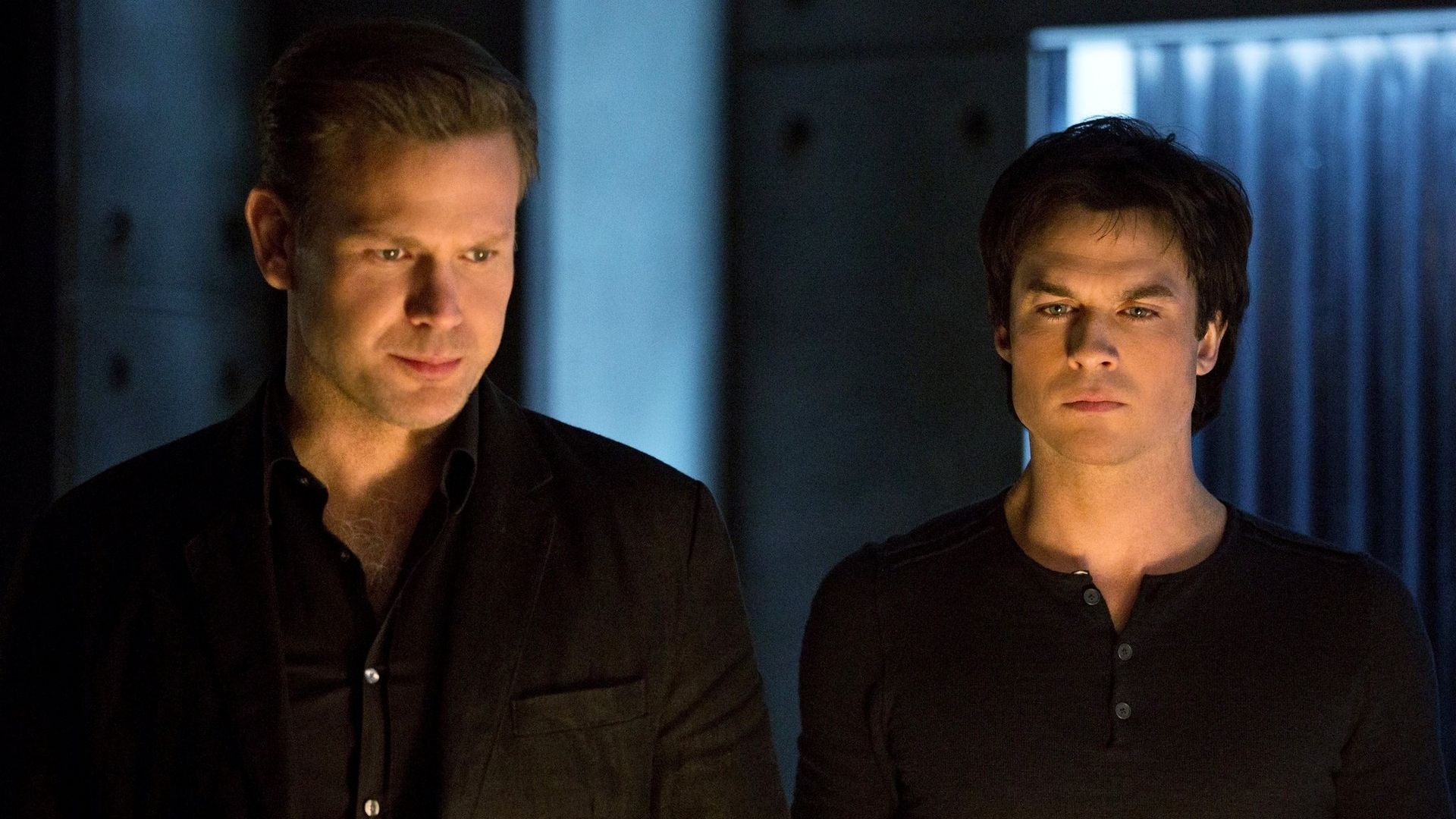 The Vampire Diaries background