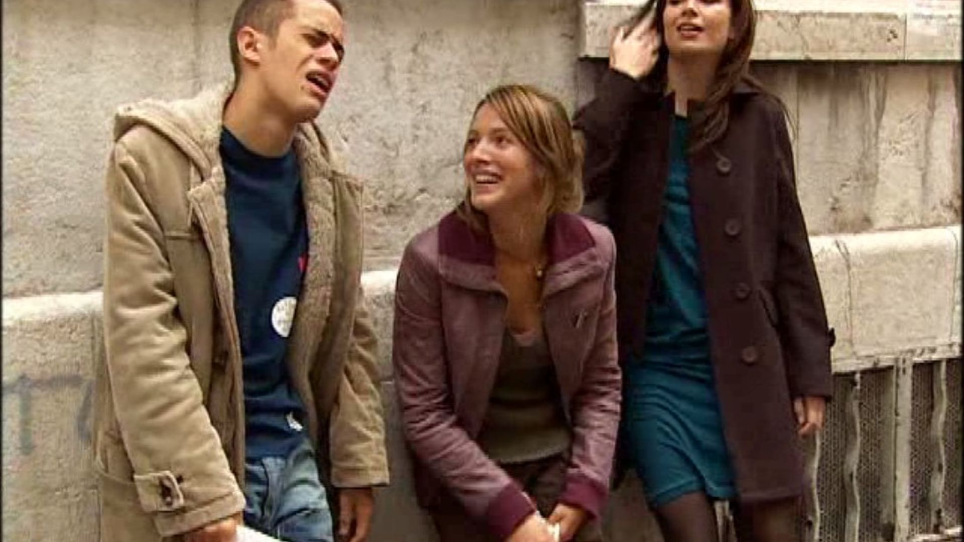 Plus belle la vie background
