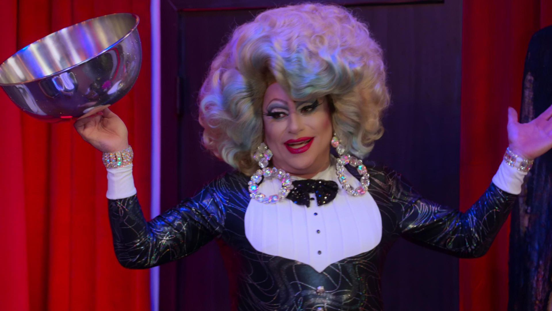 Drag Me to Dinner background