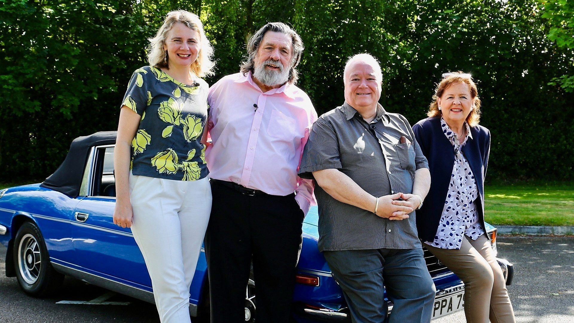 Celebrity Antiques Road Trip background