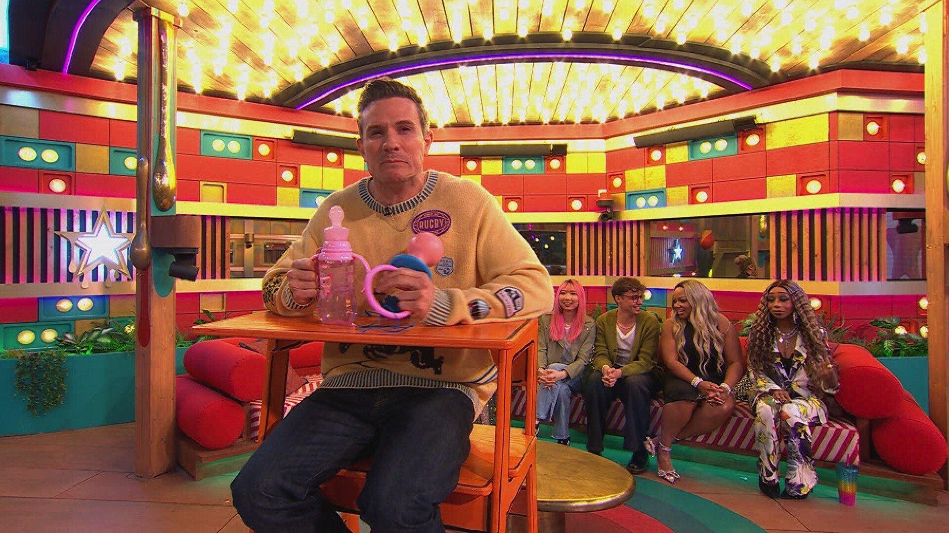 Celebrity Big Brother: Late & Live background