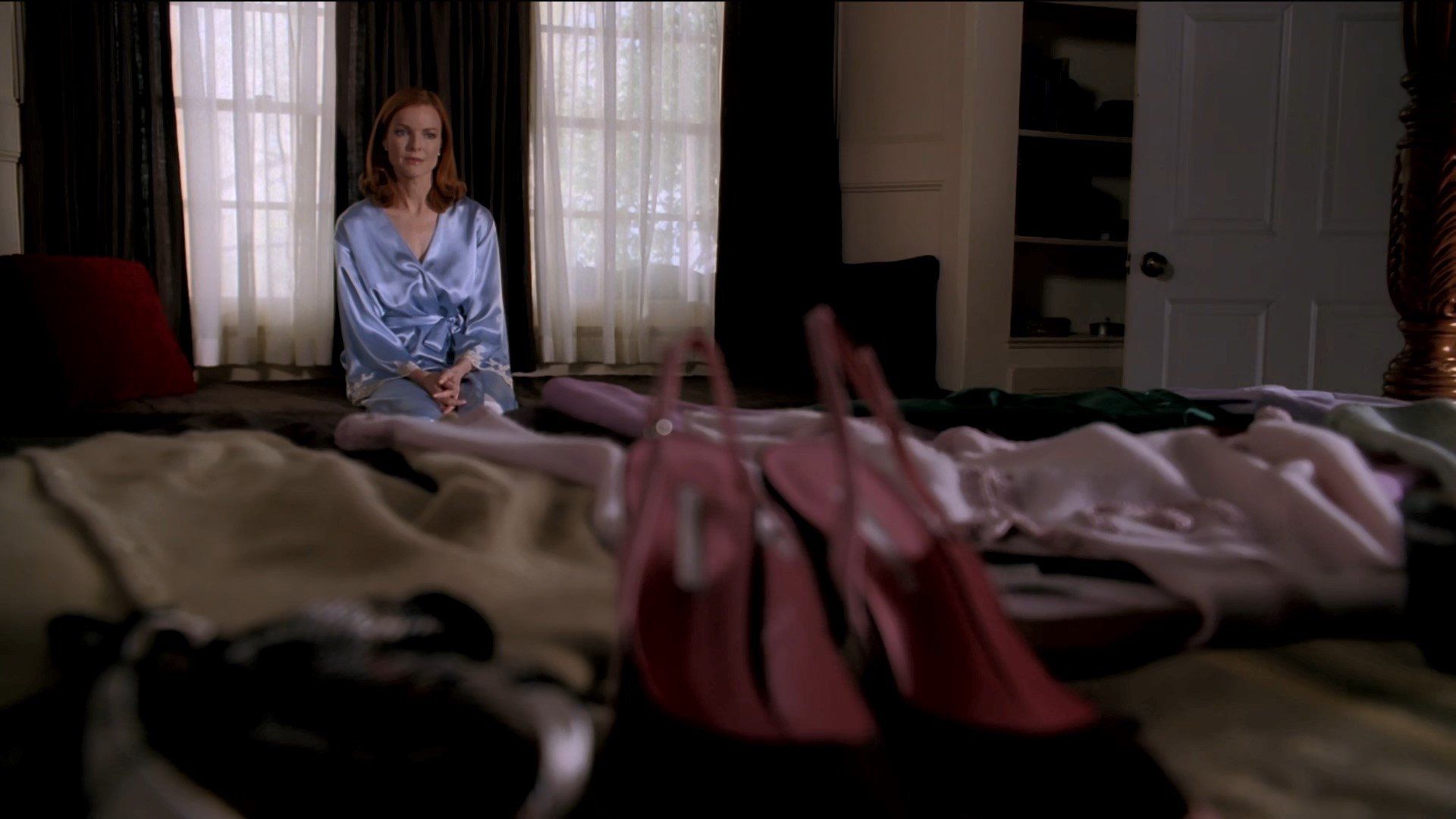 Desperate Housewives background