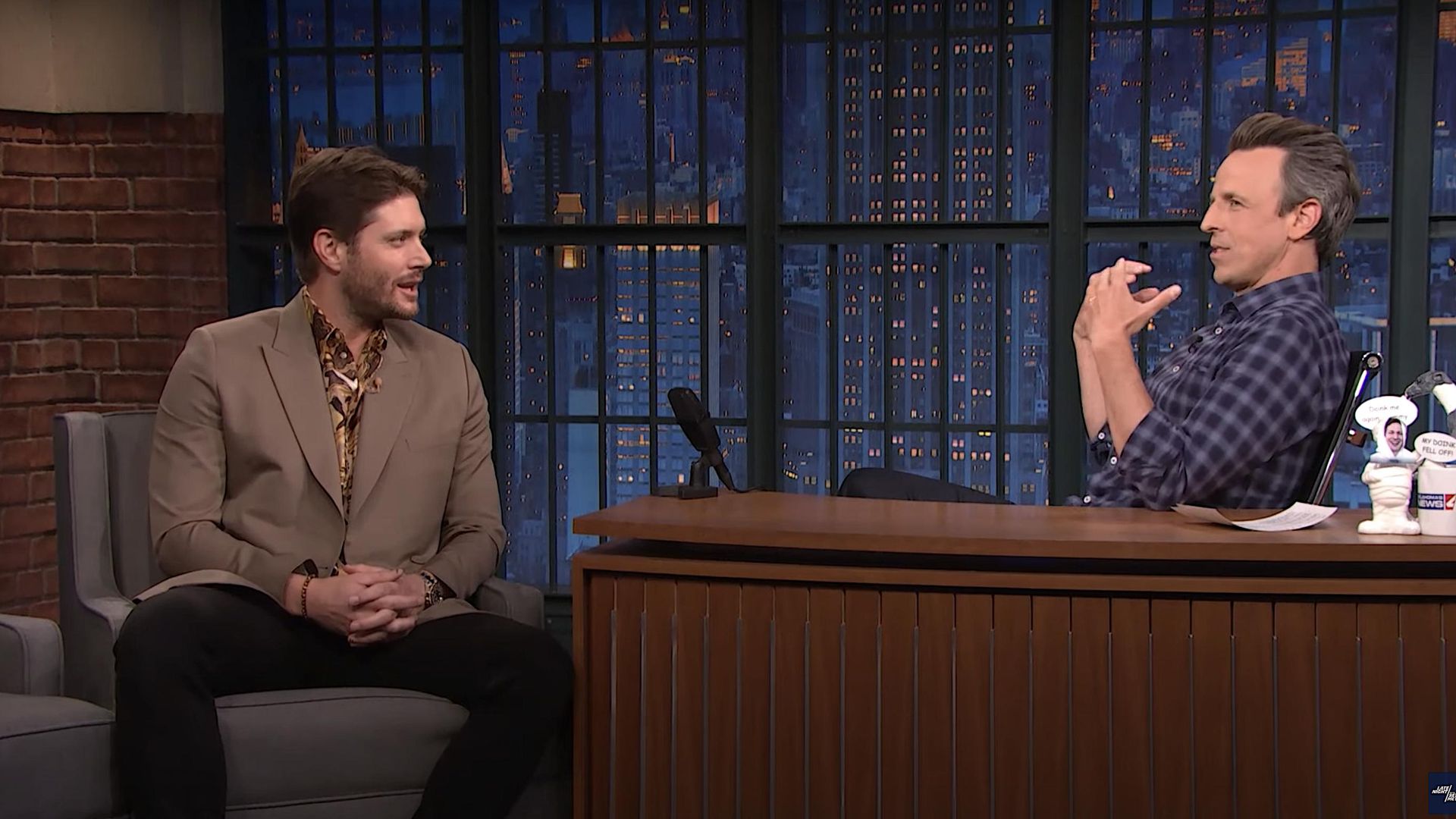 Late Night with Seth Meyers background