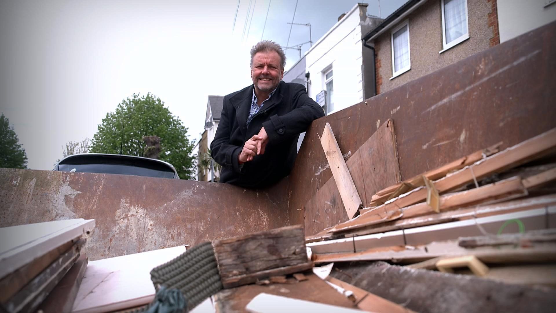 Homes Under the Hammer background