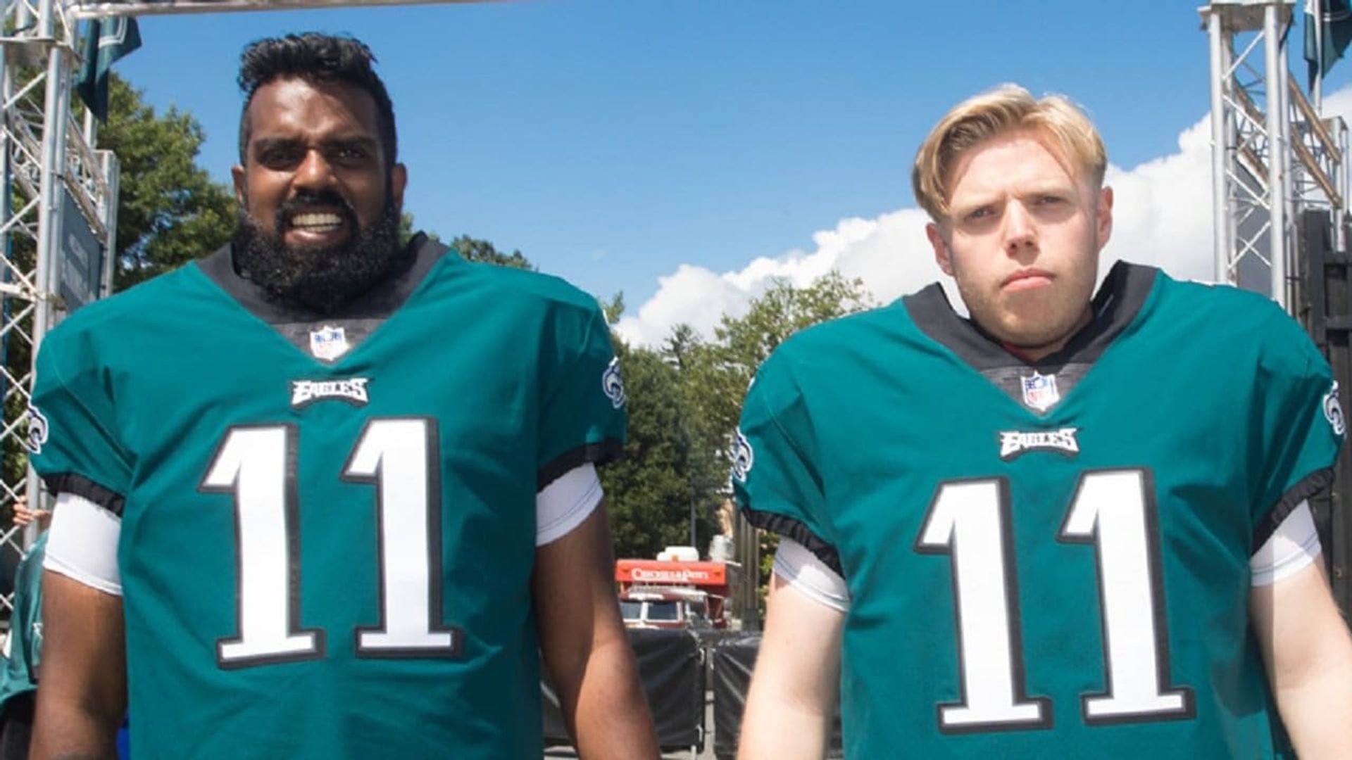 Rob & Romesh Vs background