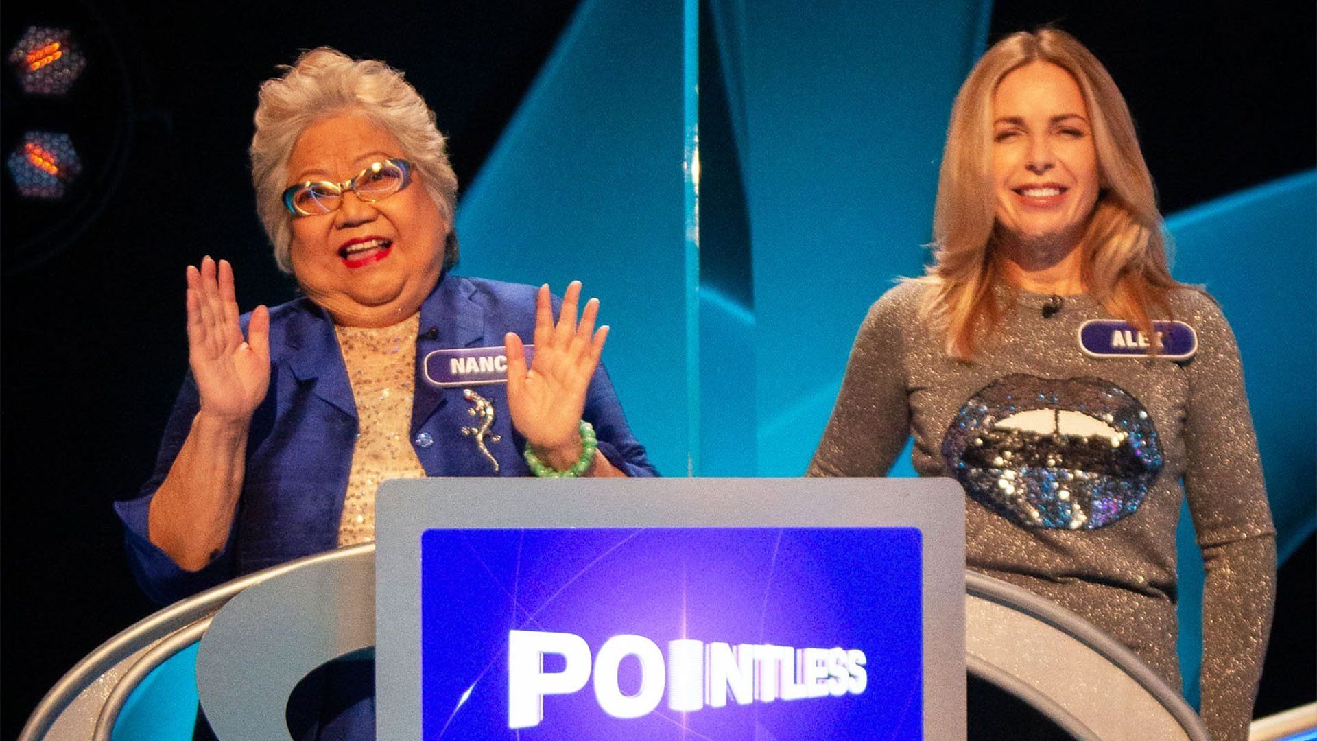 Pointless Celebrities background