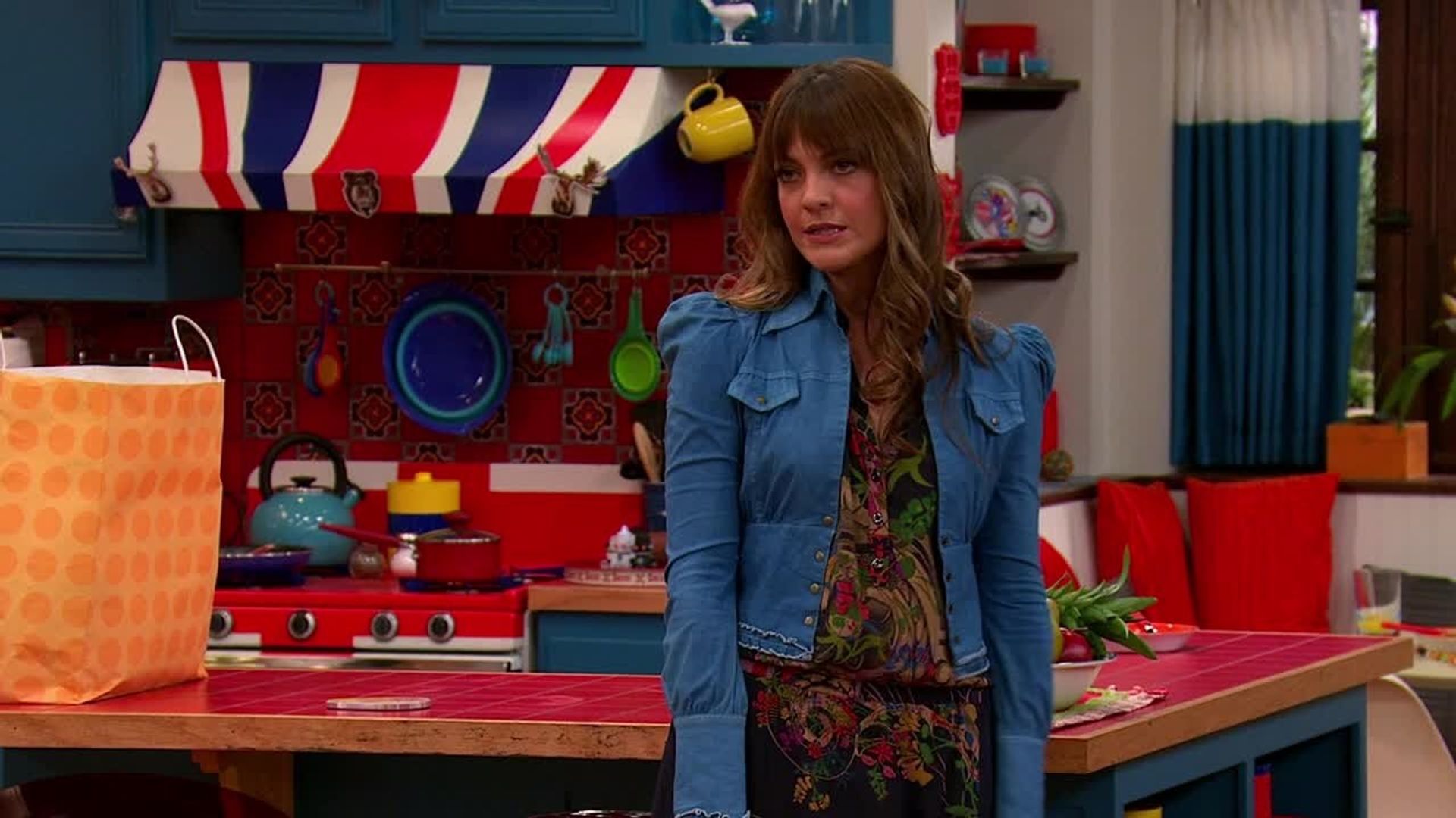 Sam & Cat background