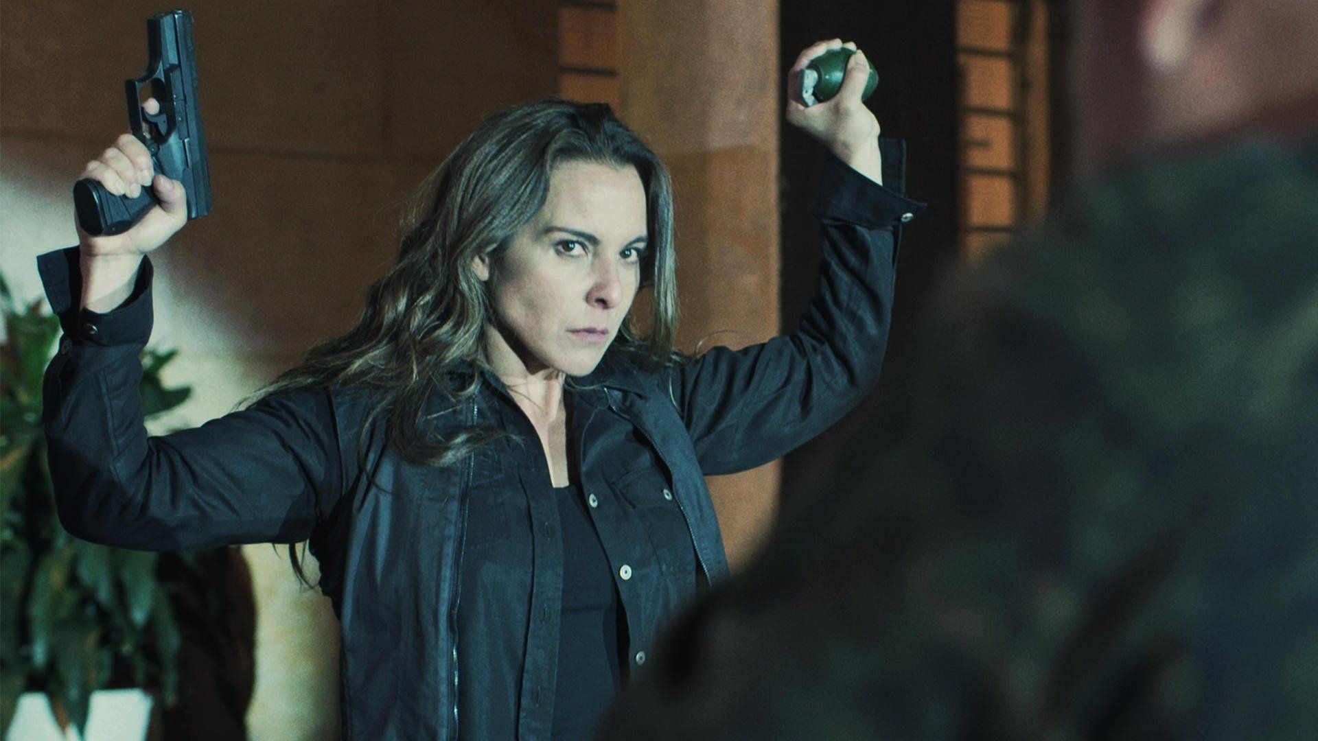 Ingobernable background