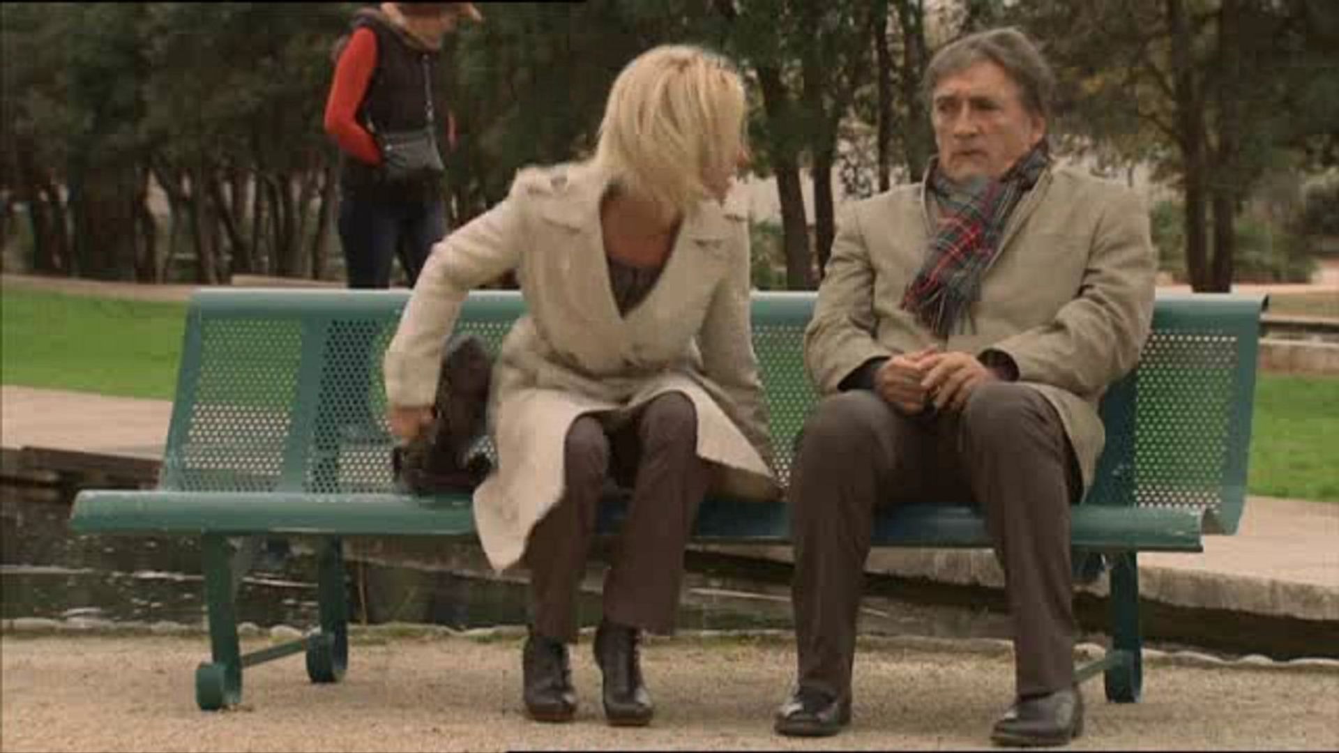 Plus belle la vie background