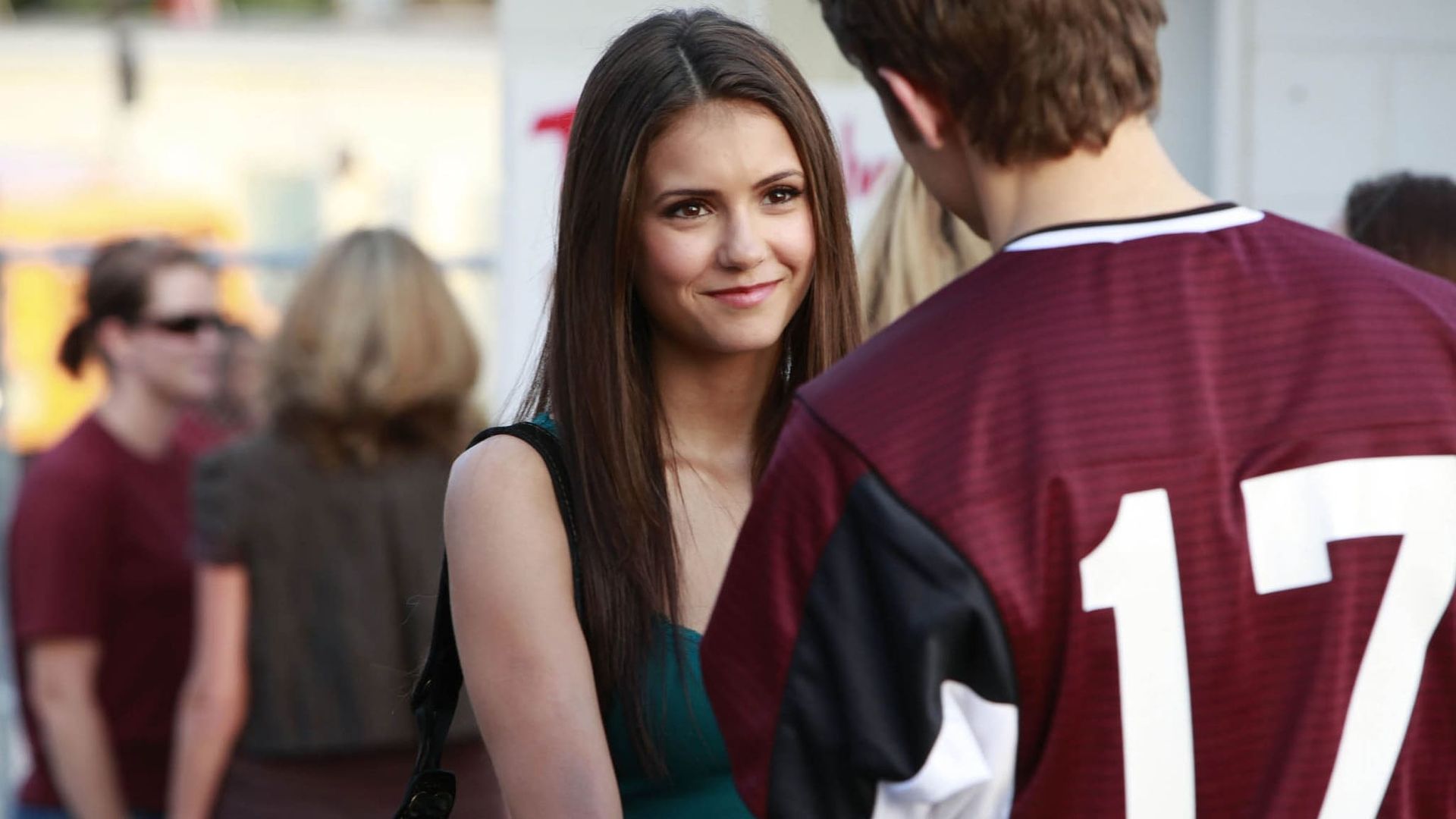 The Vampire Diaries background