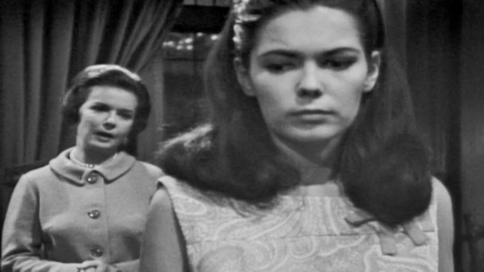 Dark Shadows background