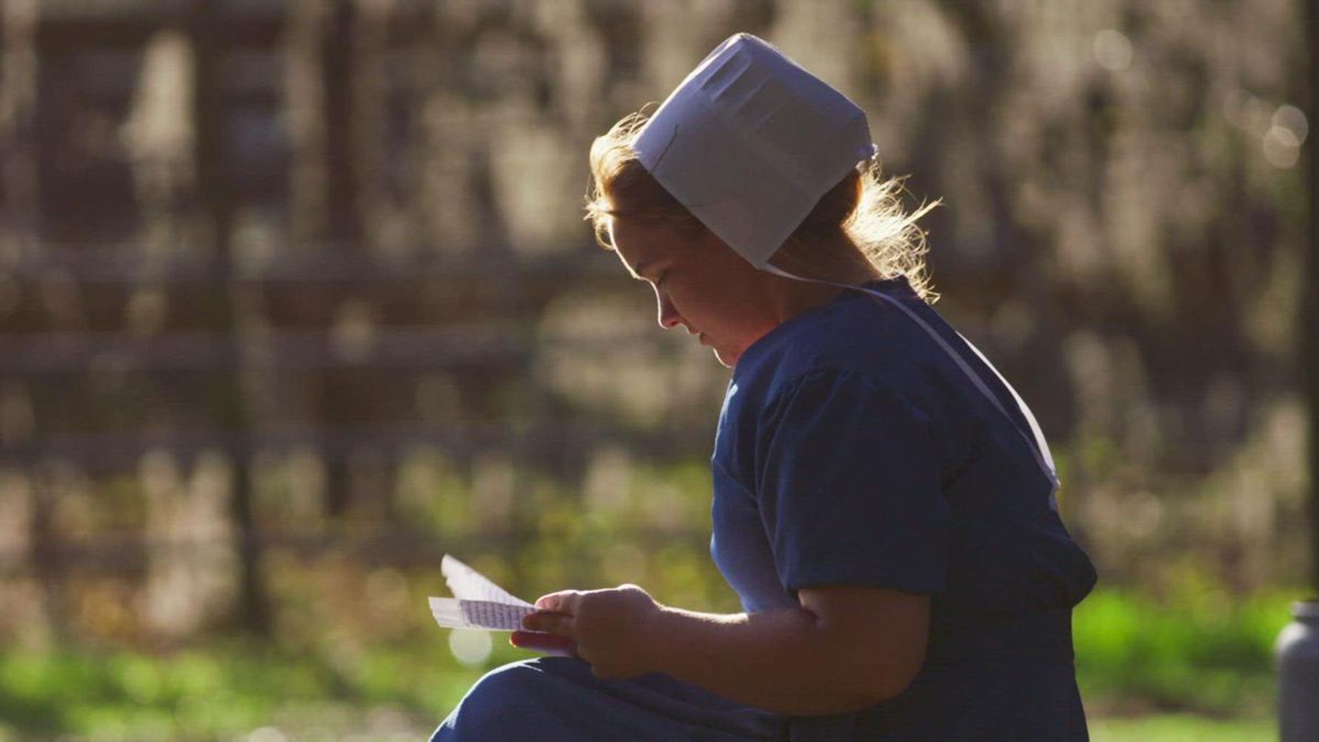 Return to Amish background