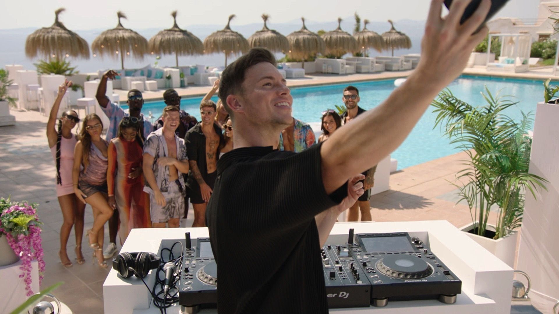 Love Island background