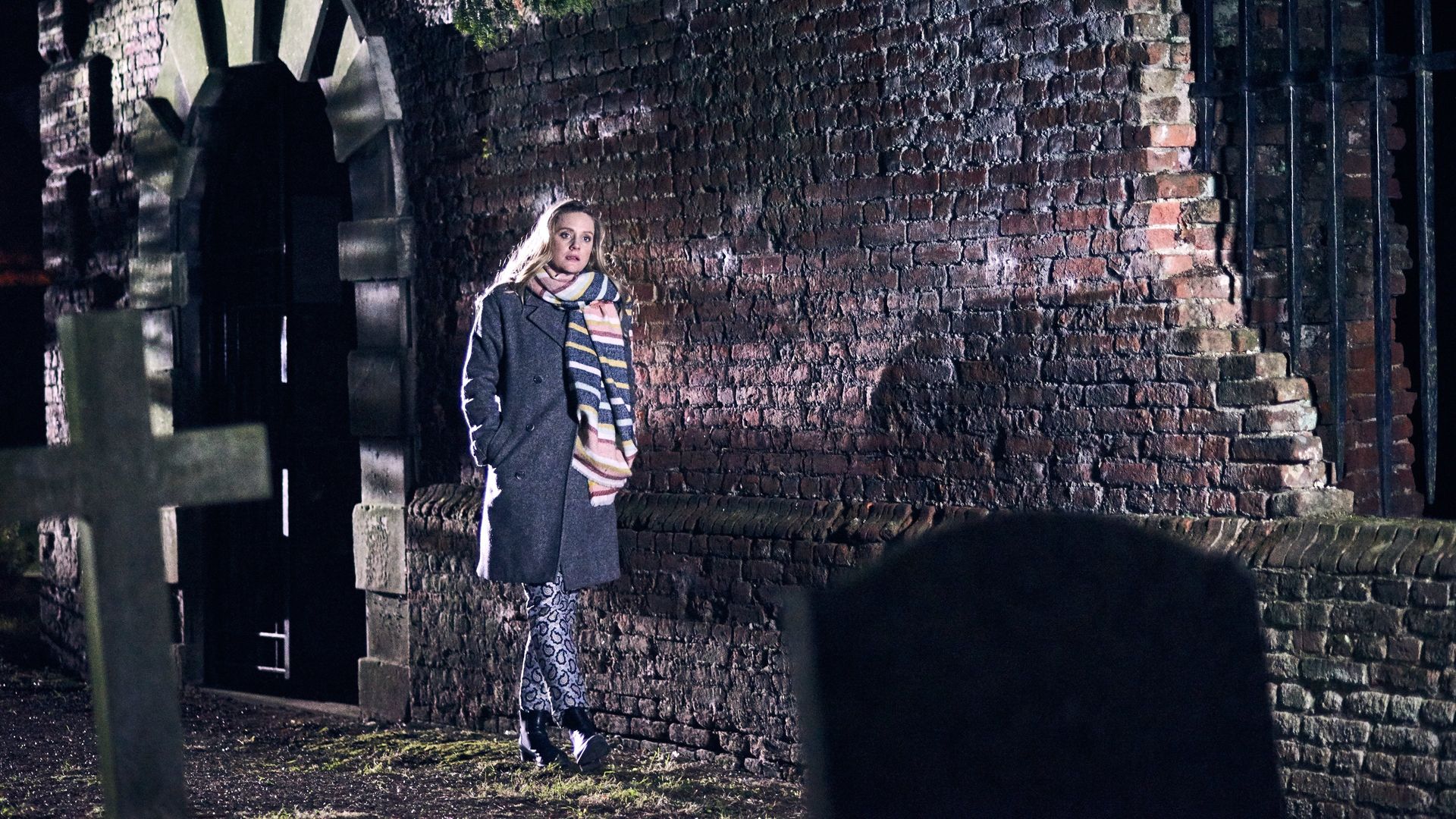 Shakespeare Uncovered background
