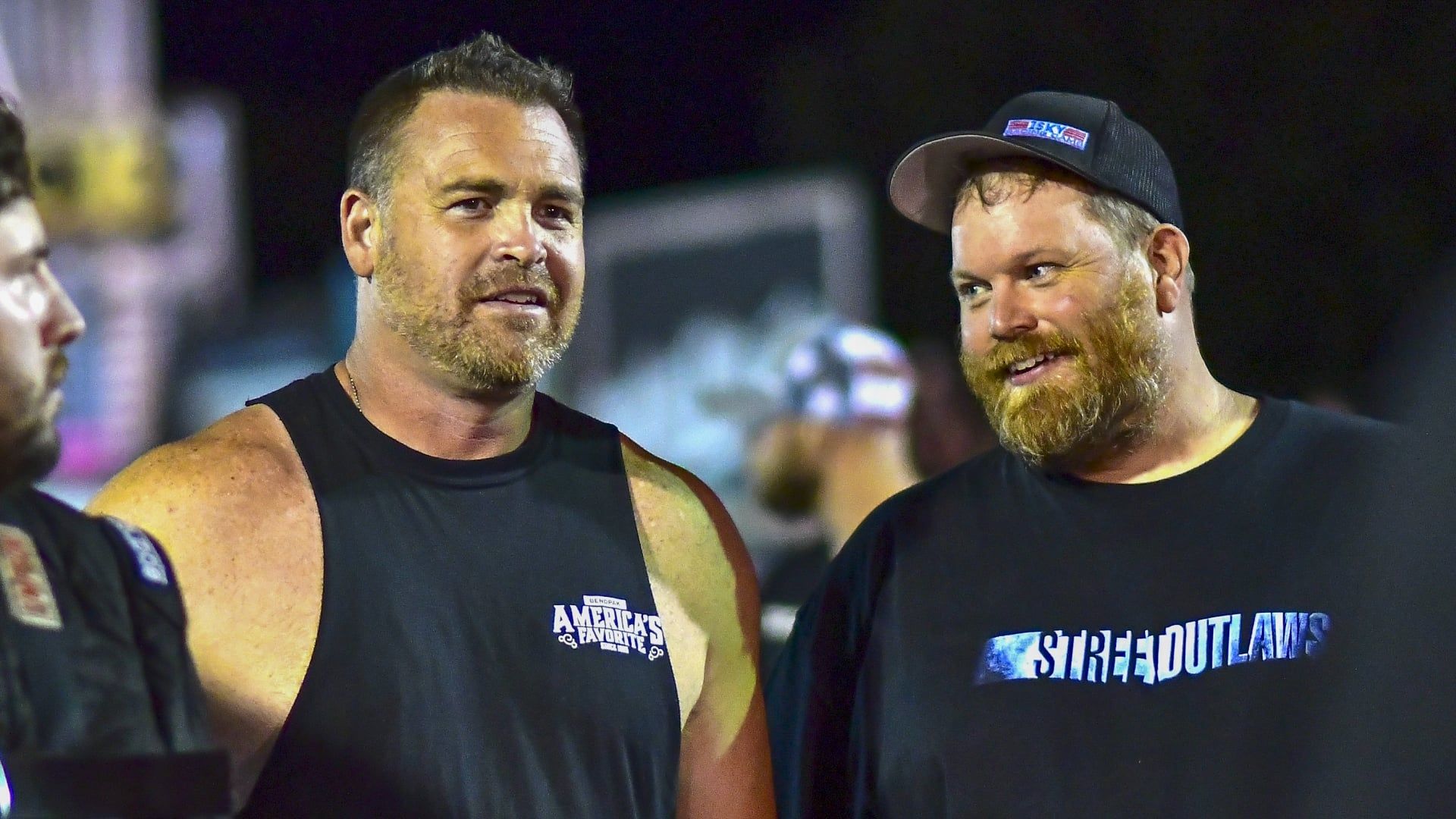 Street Outlaws vs the World background