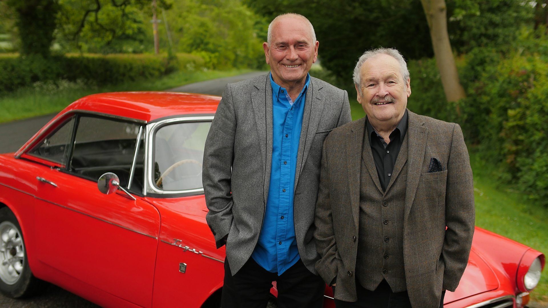 Celebrity Antiques Road Trip background