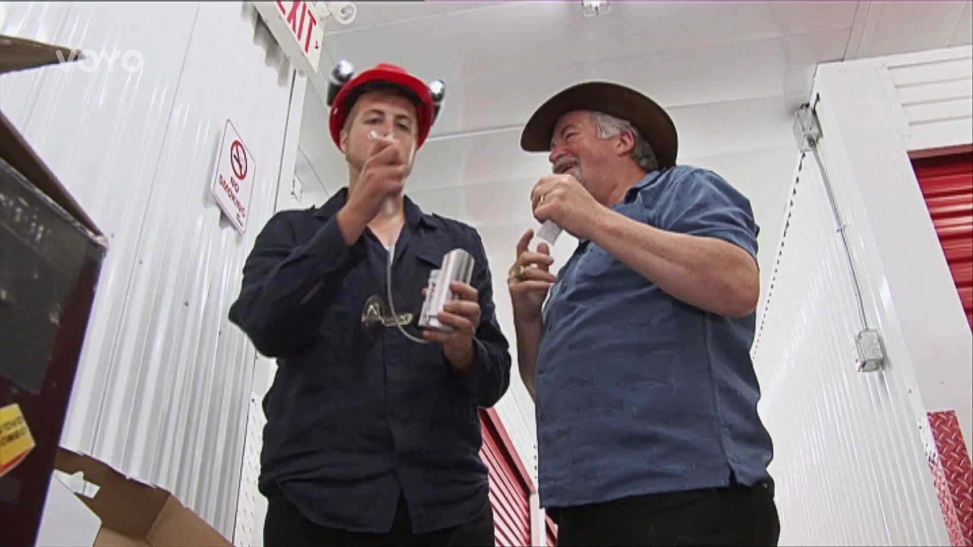 Storage Wars: Northern Treasures background