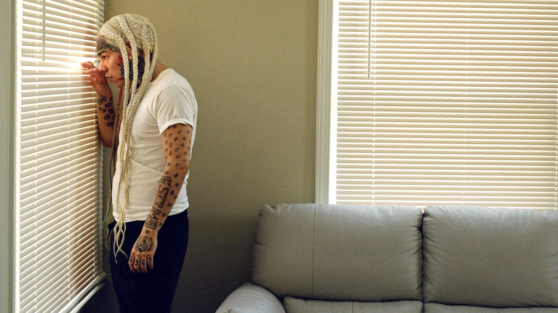 Supervillain: The Making of Tekashi 6ix9ine background