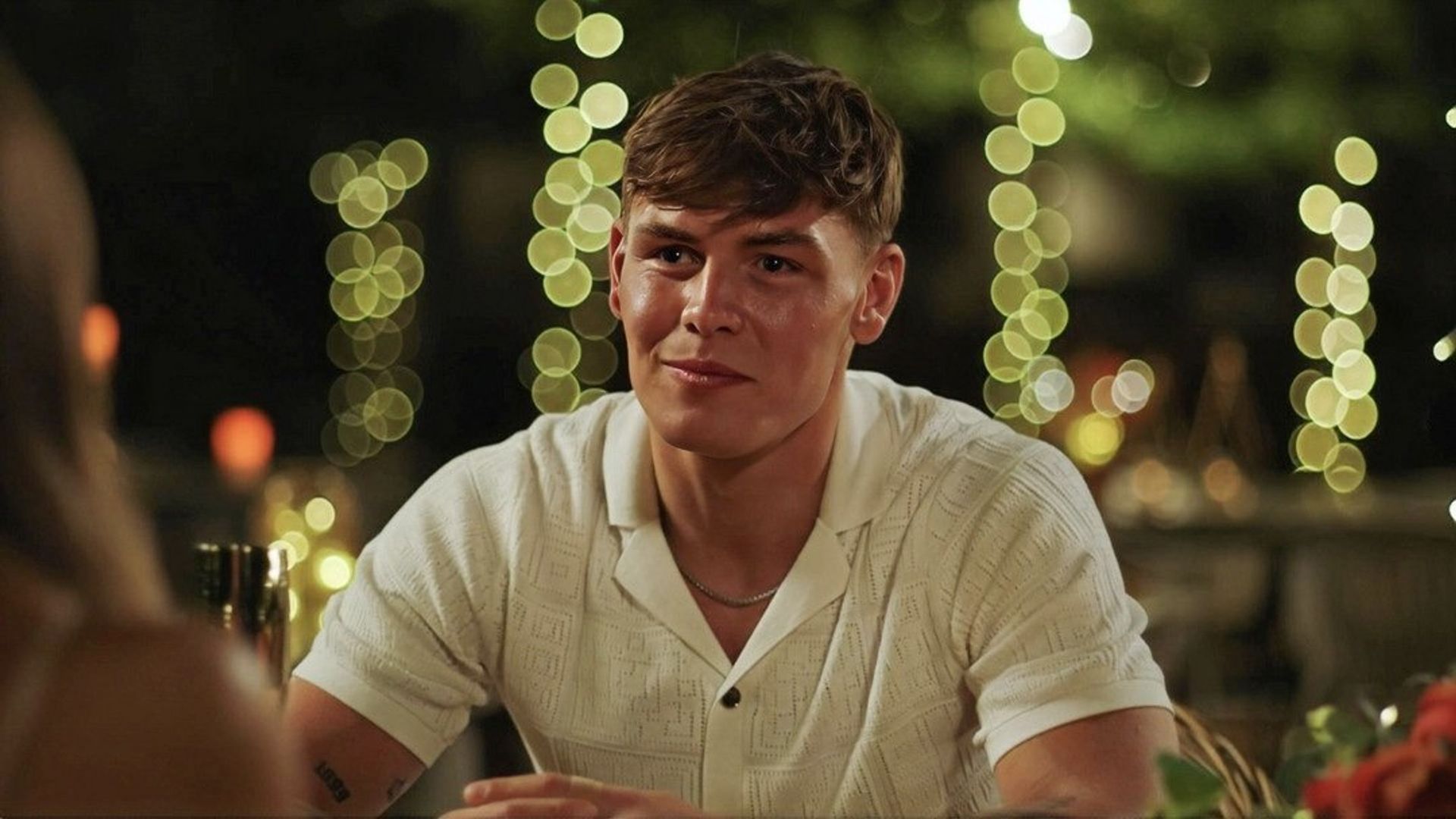 Love Island background