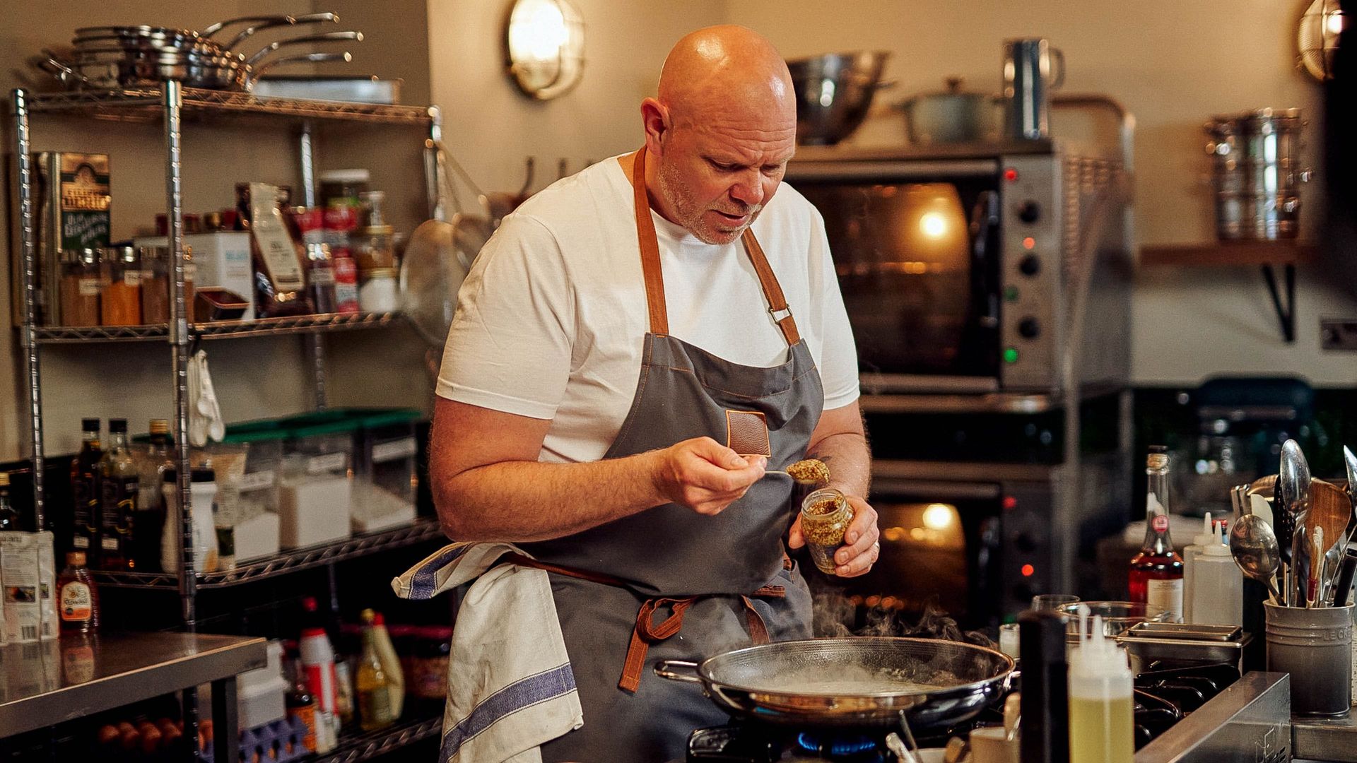 Tom Kerridge: Secrets of the Pub Kitchen background