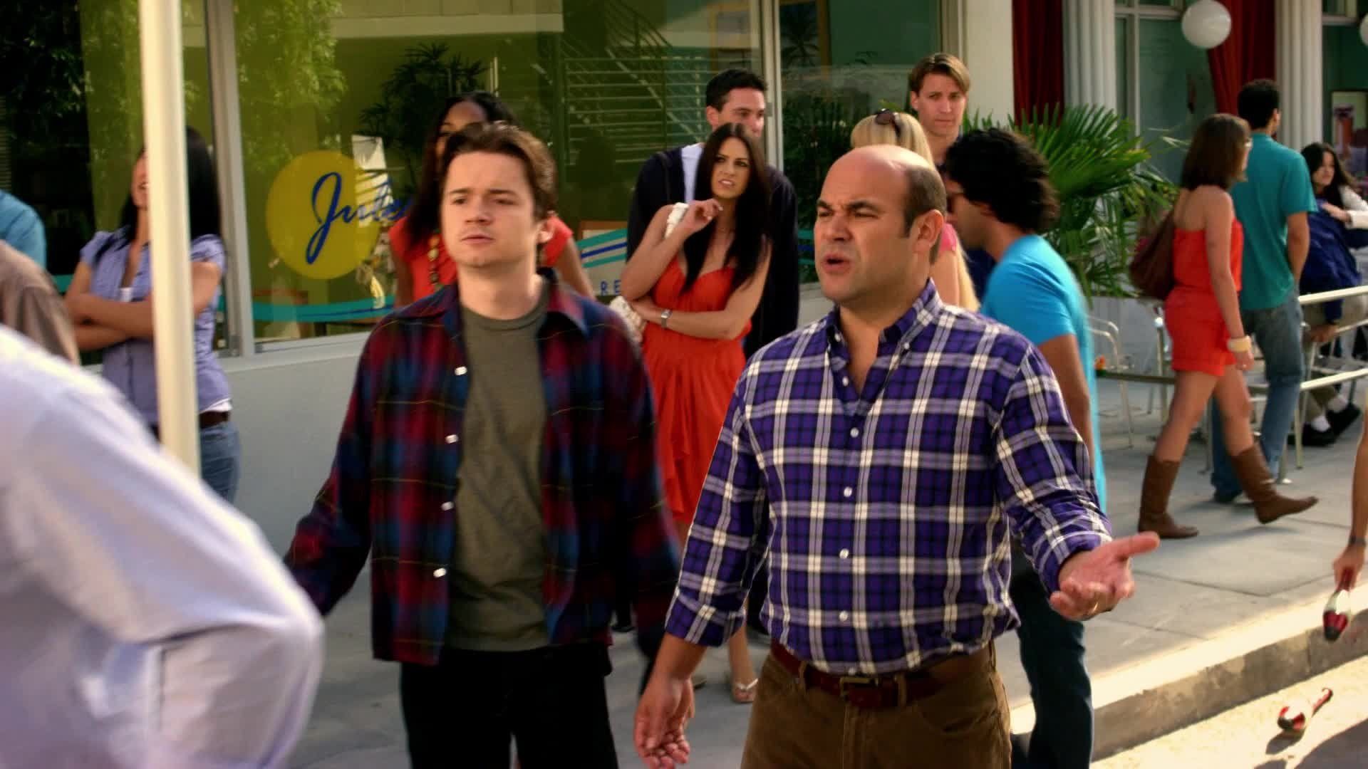 Cougar Town background