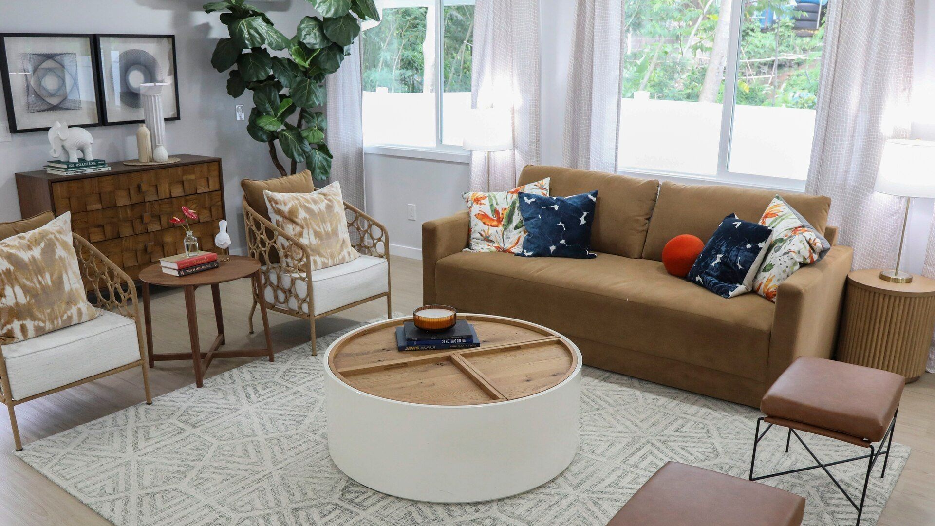 Renovation Aloha background