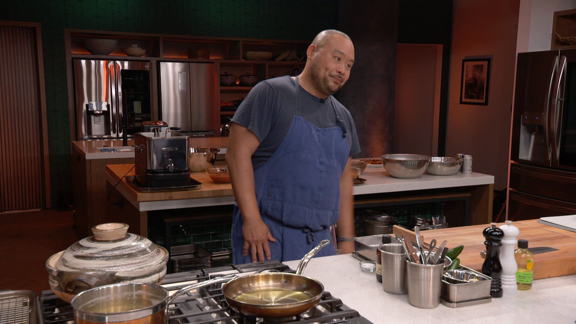 Dinner Time Live with David Chang background