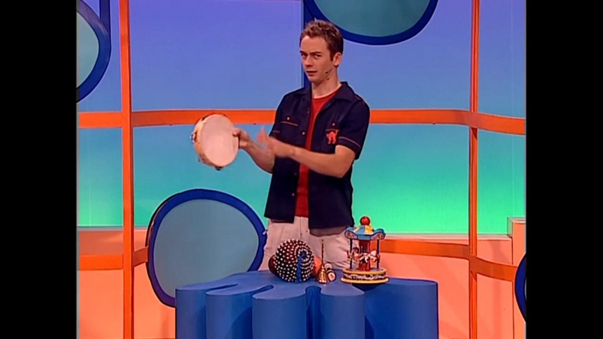 Hi-5 background