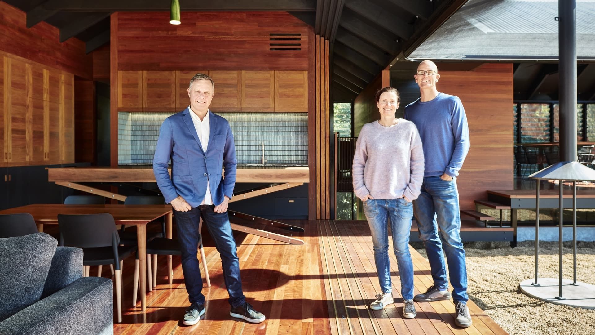 Grand Designs: Unbelievable Builds background