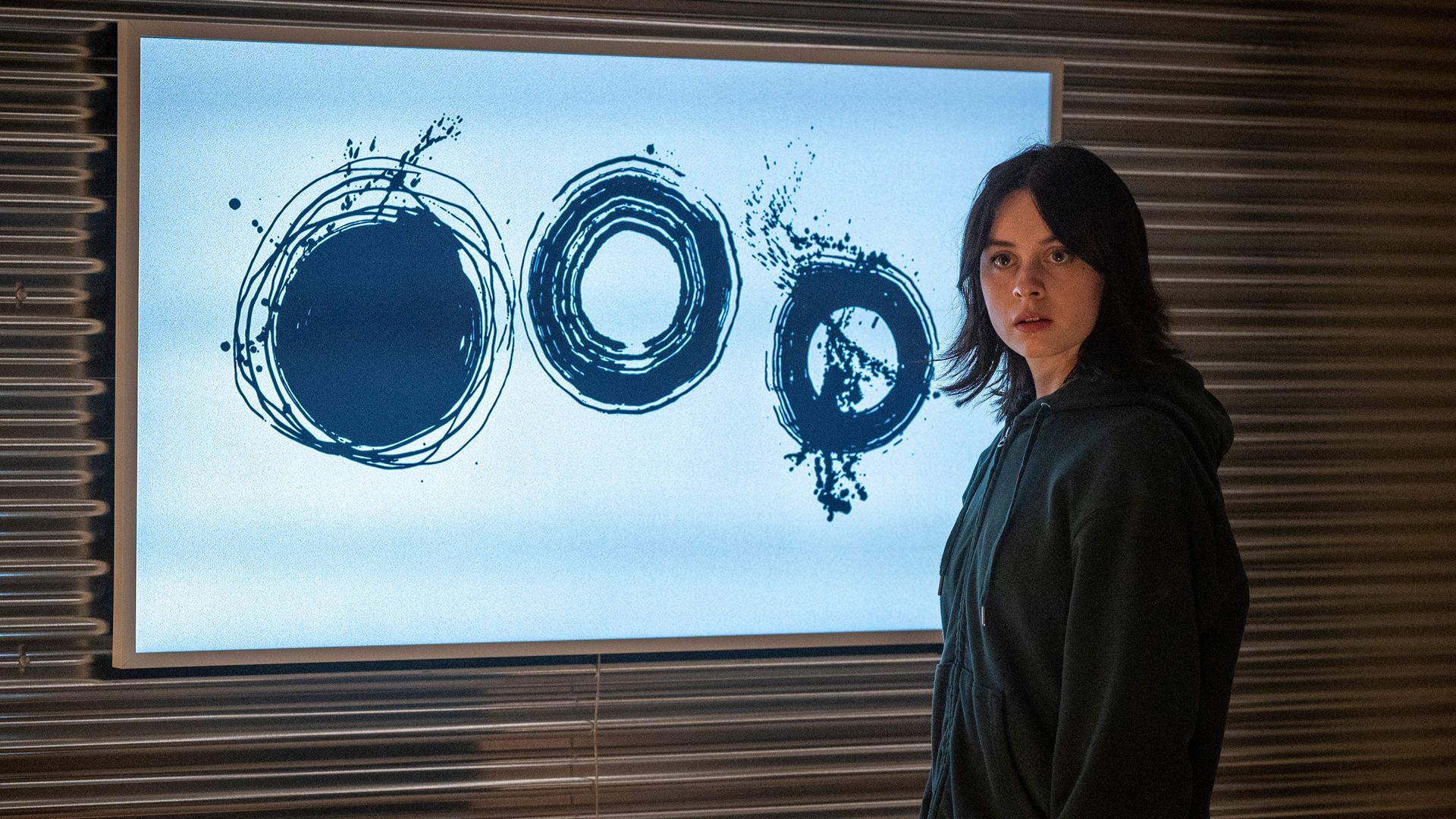 Orphan Black: Echoes background