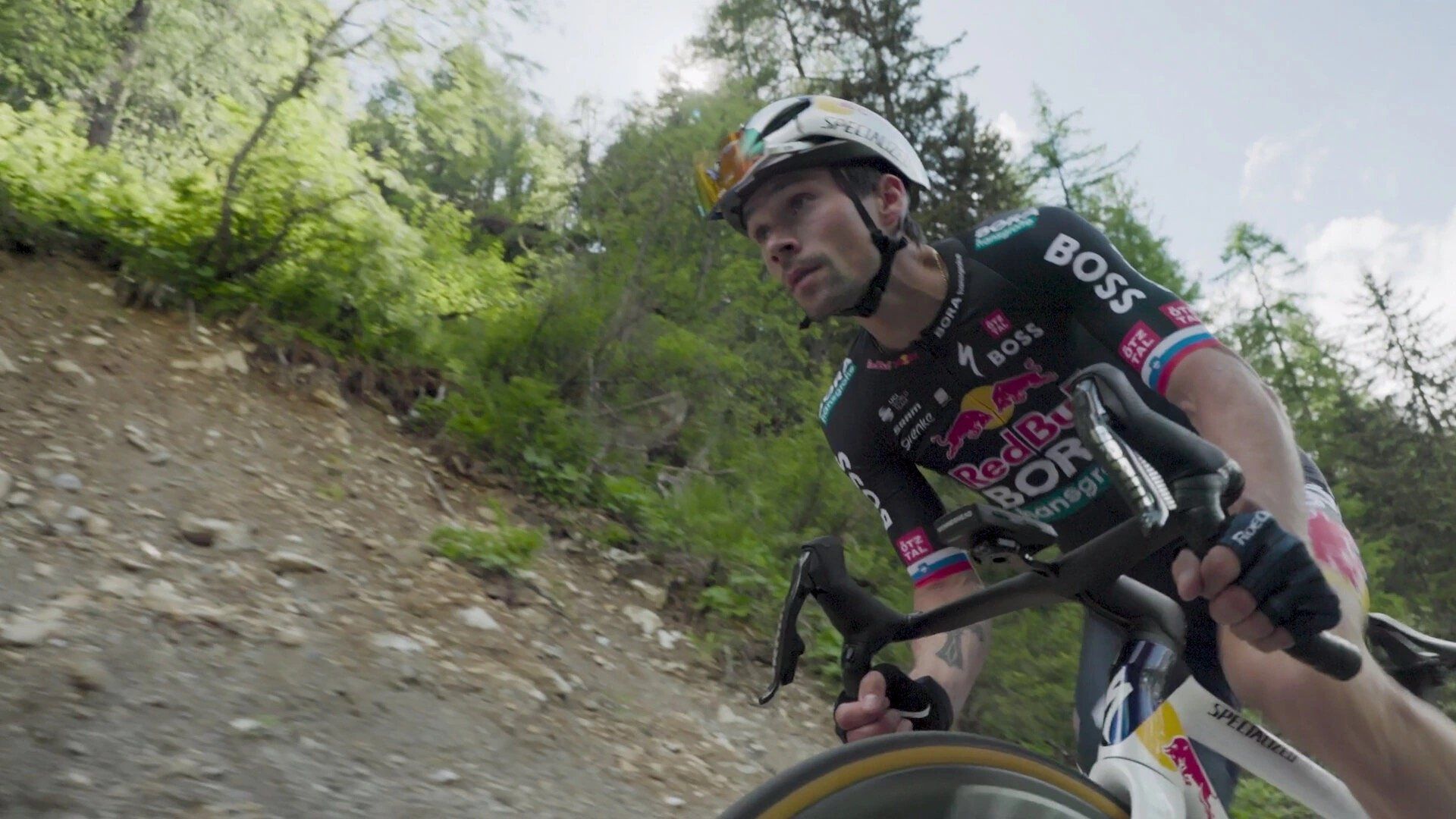 Tour de France: Unchained background