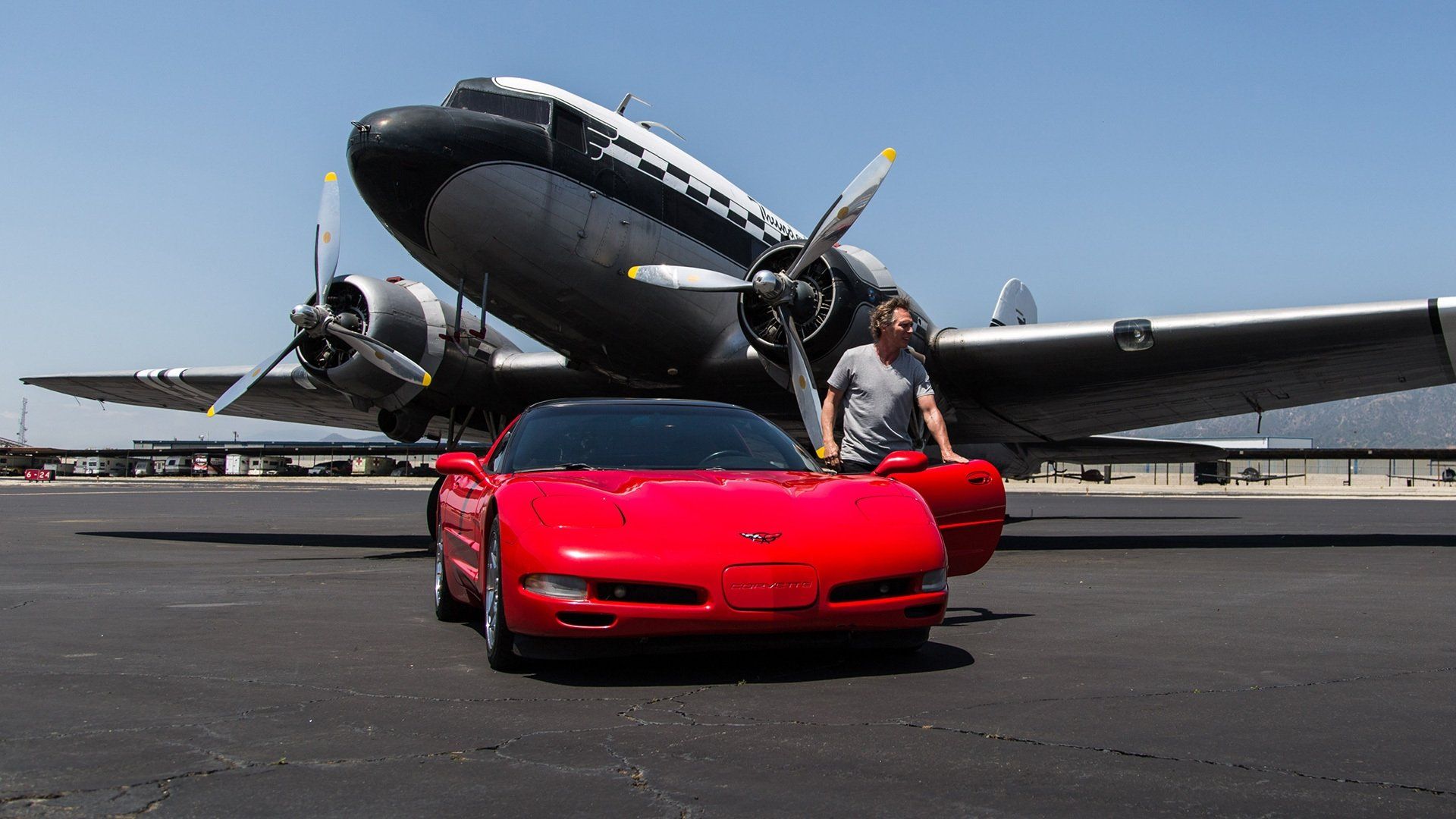 Top Gear America background