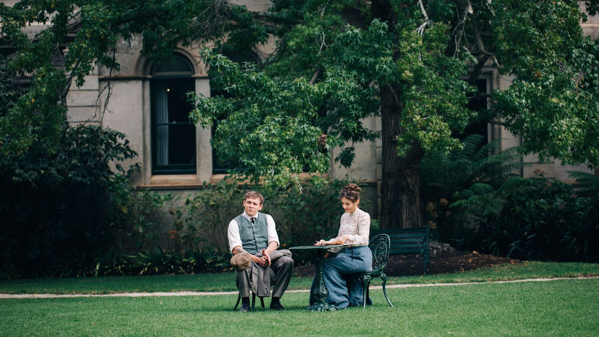 Picnic at Hanging Rock background