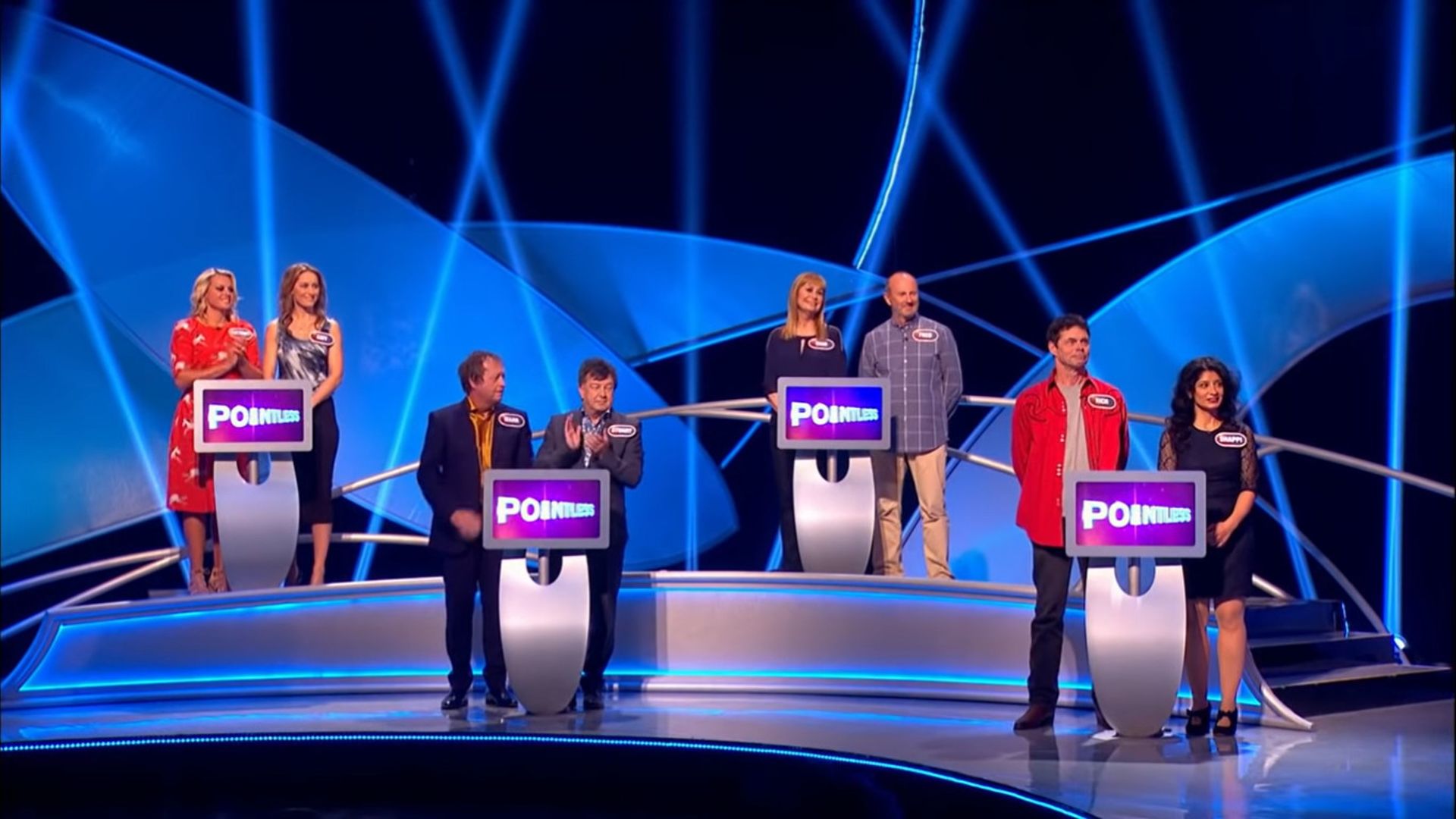 Pointless Celebrities background