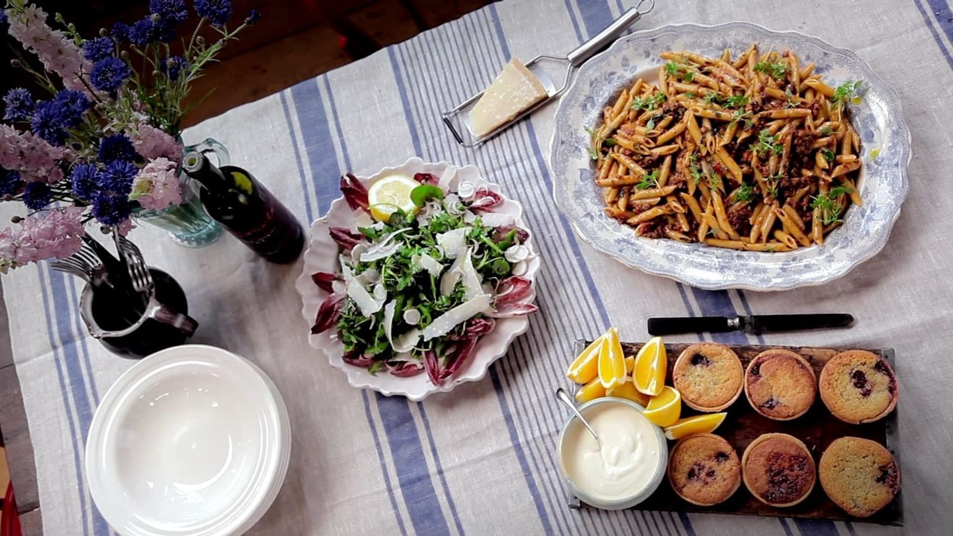Jamie's 30 Minute Meals background