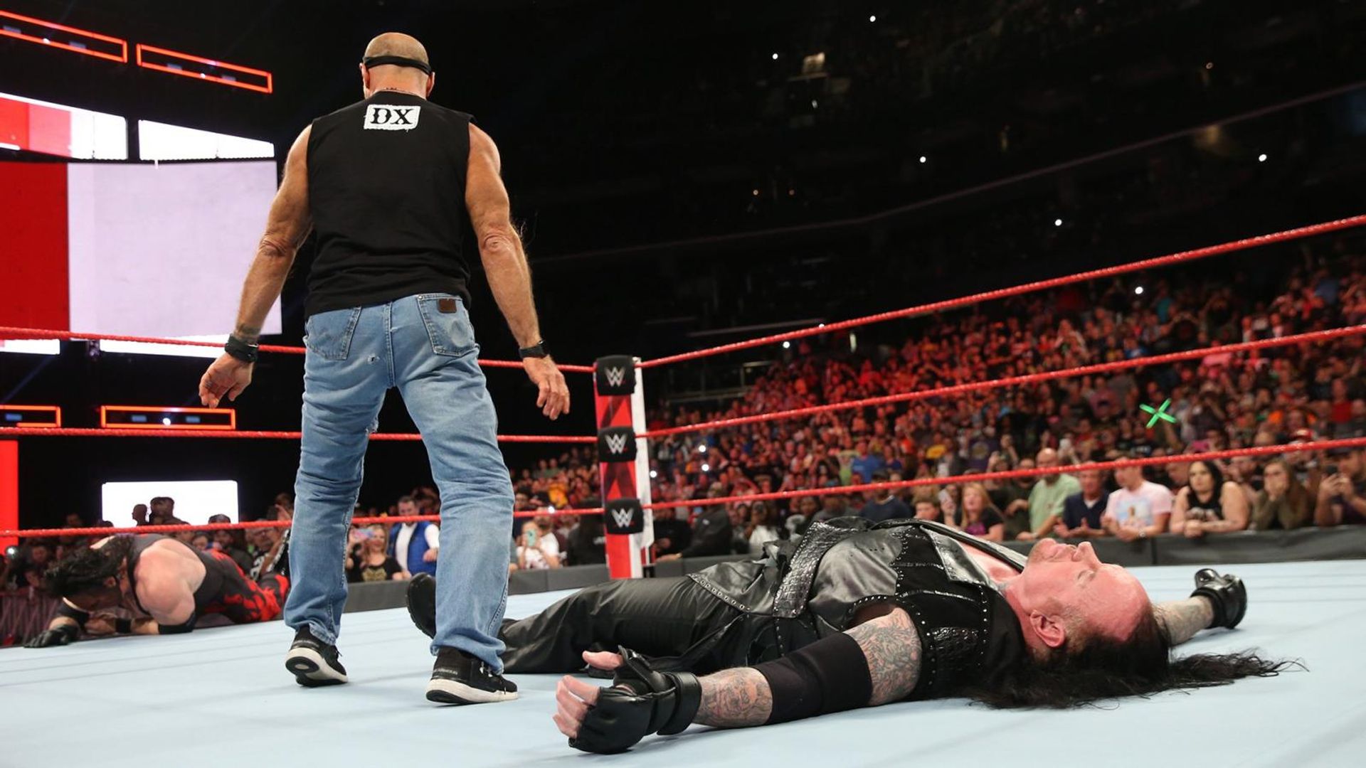 WWE Raw background