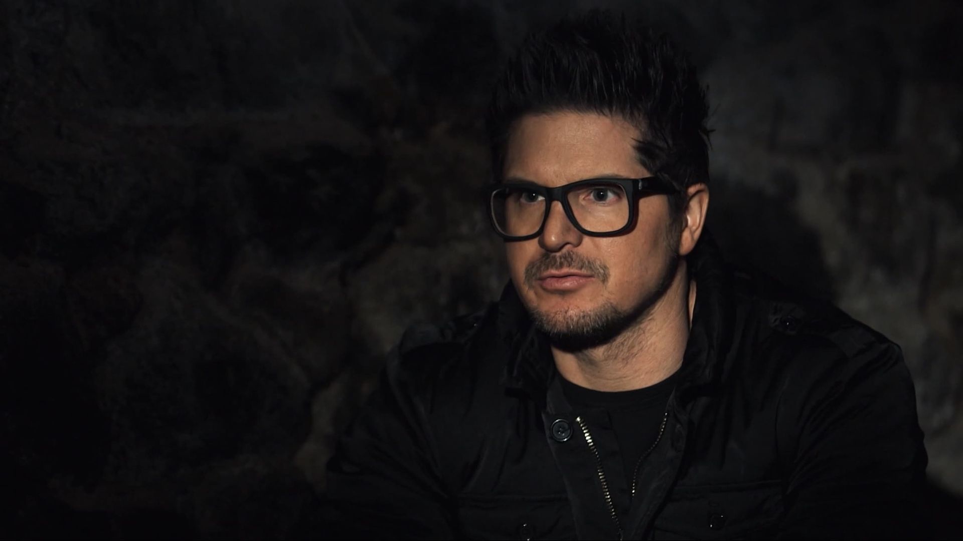 Ghost Adventures: Screaming Room background