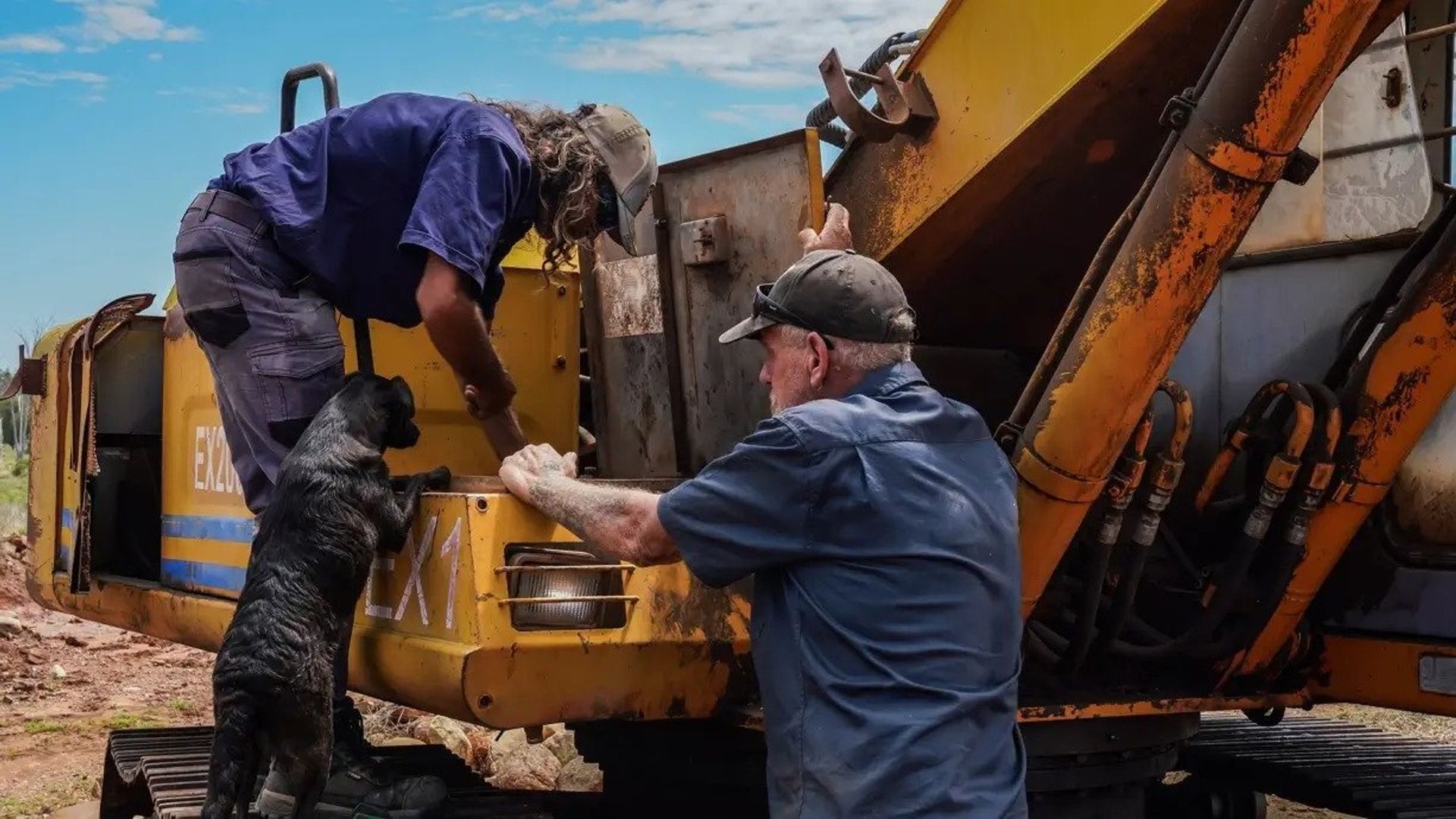 Gem Hunters Down Under background