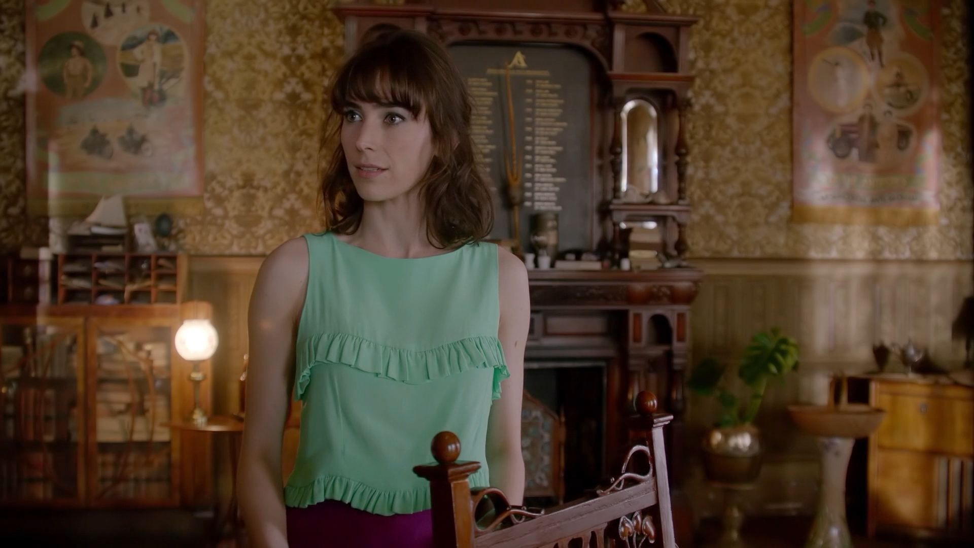 Ms Fisher's Modern Murder Mysteries background
