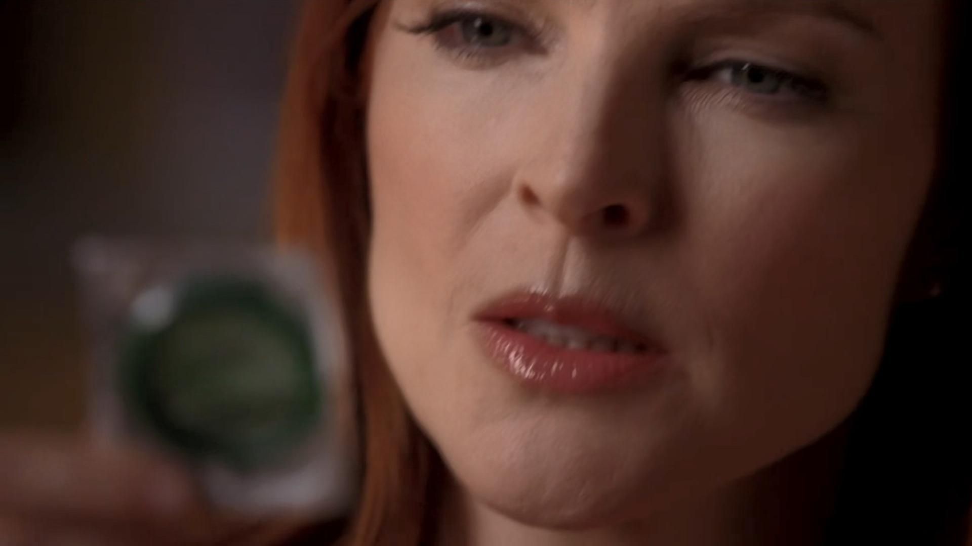Desperate Housewives background