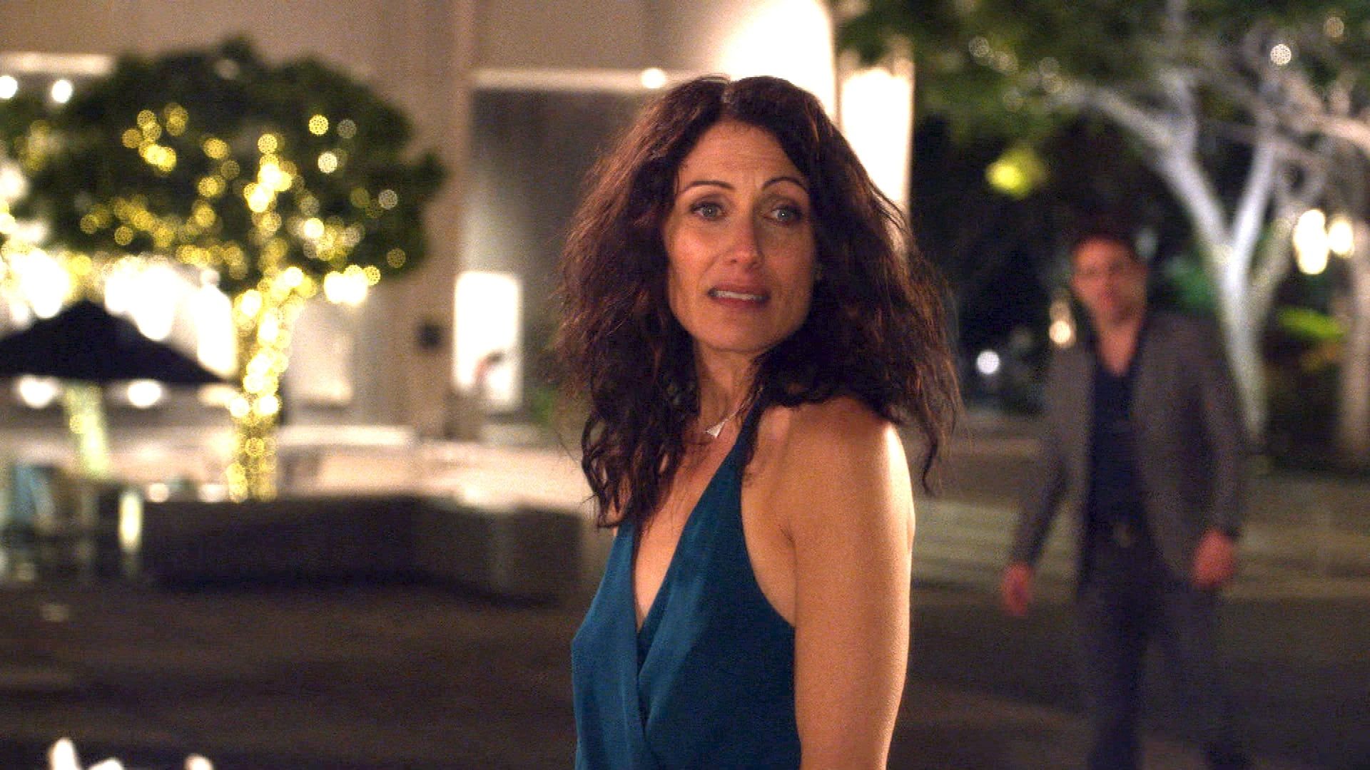 Girlfriends' Guide to Divorce background